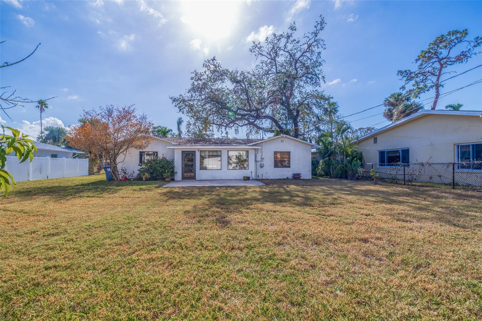 930 SNELL ISLE BLVD NE