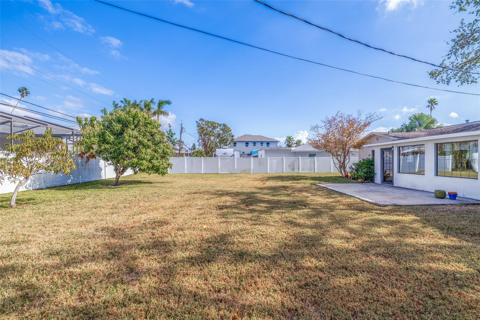 930 SNELL ISLE BLVD NE