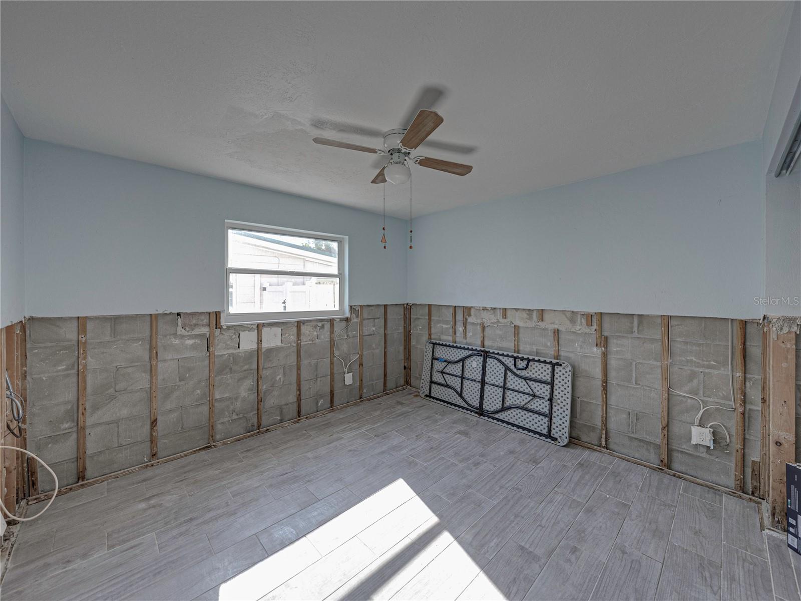 4326 HUNTINGTON ST NE