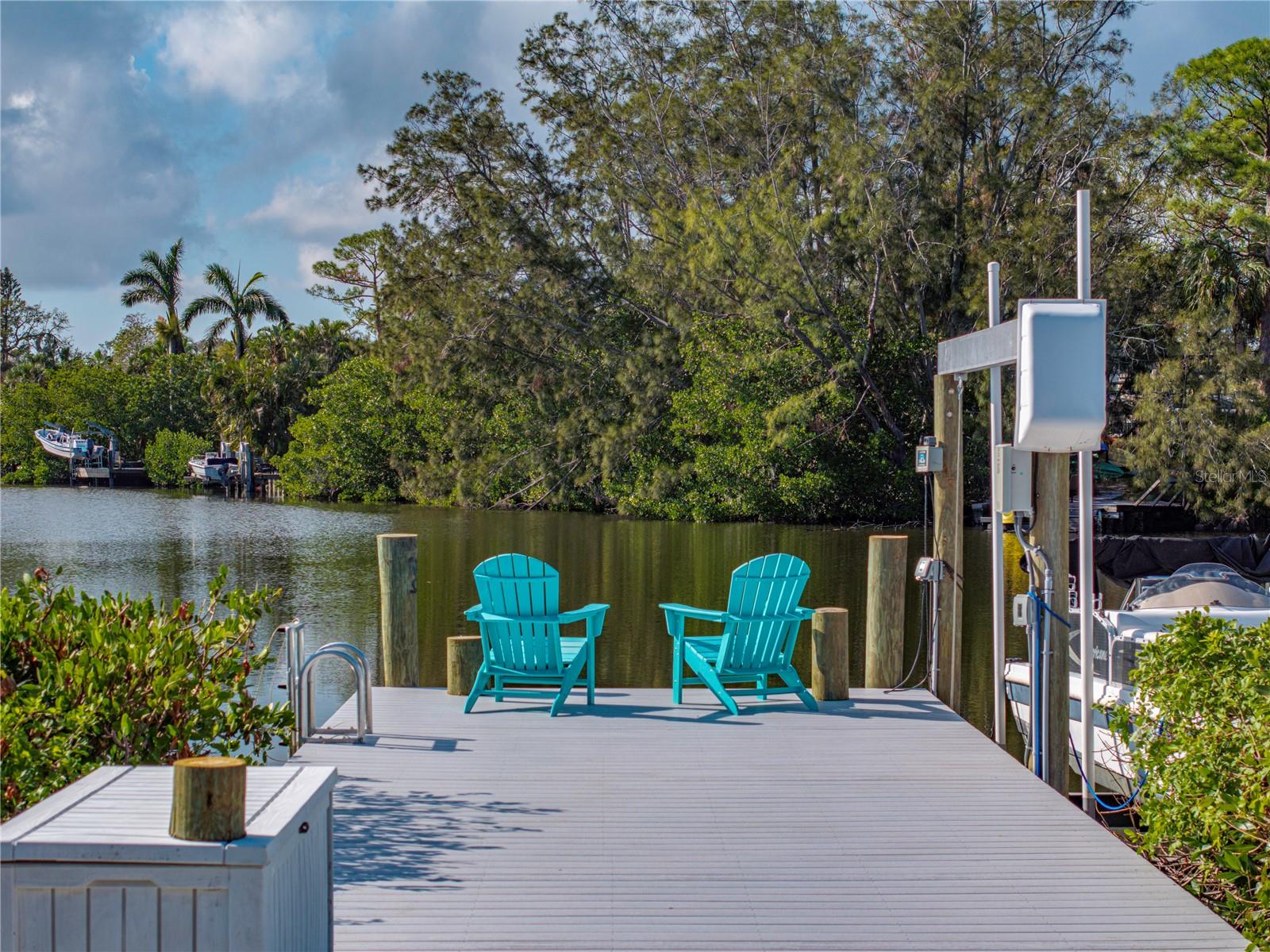 4326 HUNTINGTON ST NE