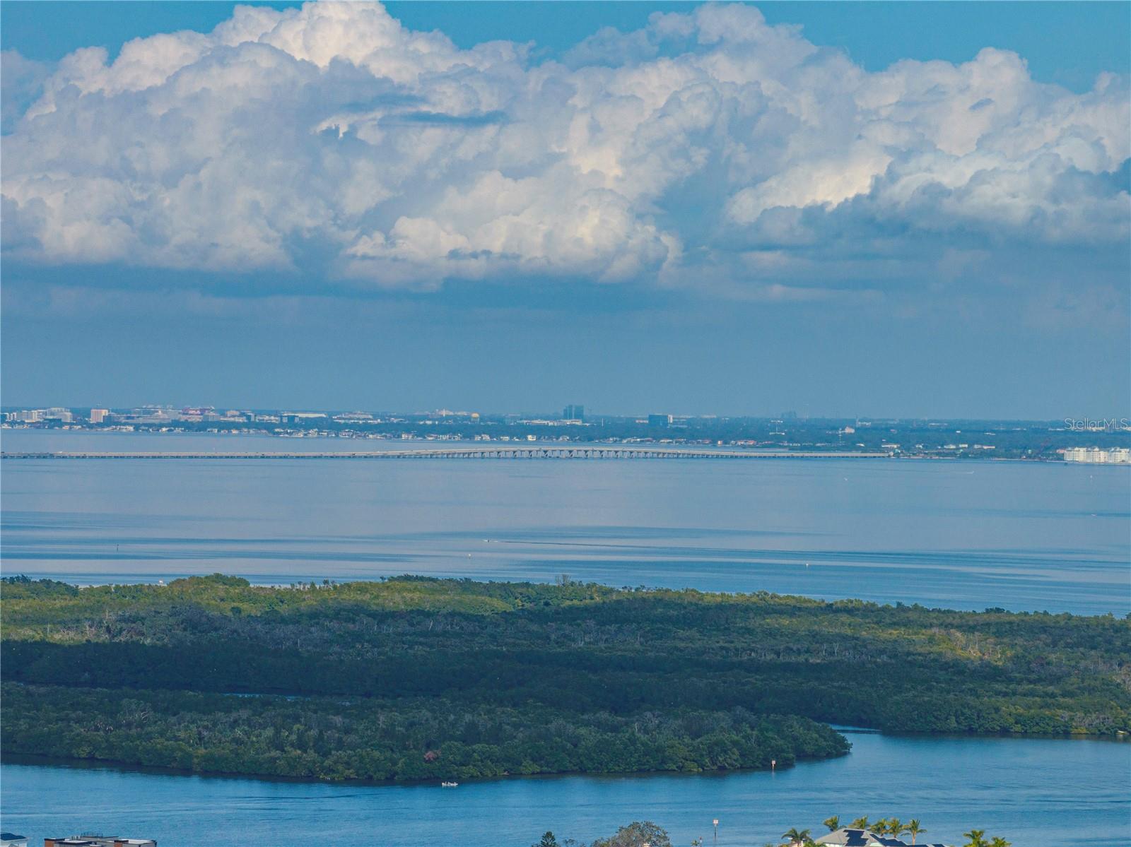 4326 HUNTINGTON ST NE