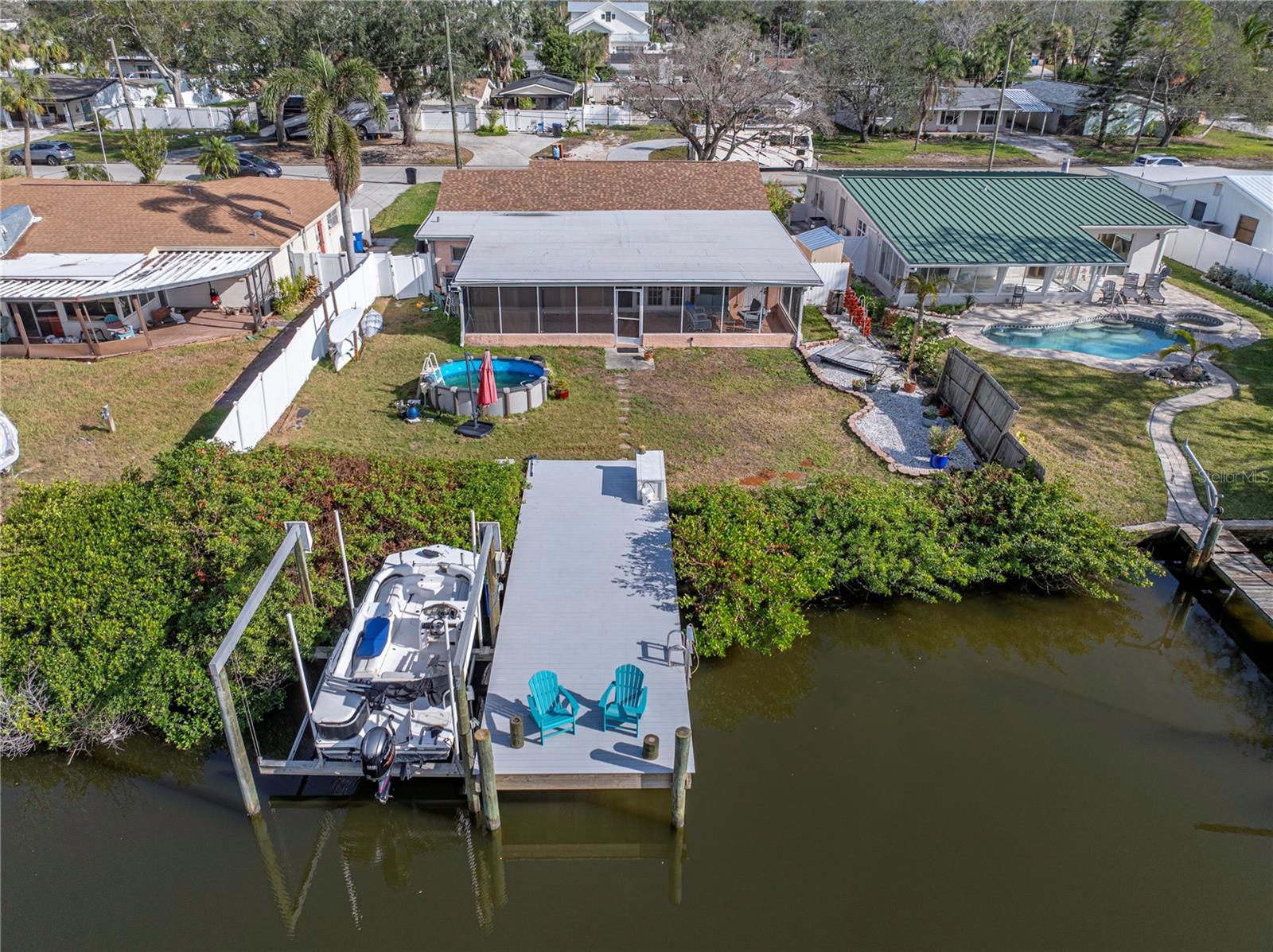 4326 HUNTINGTON ST NE