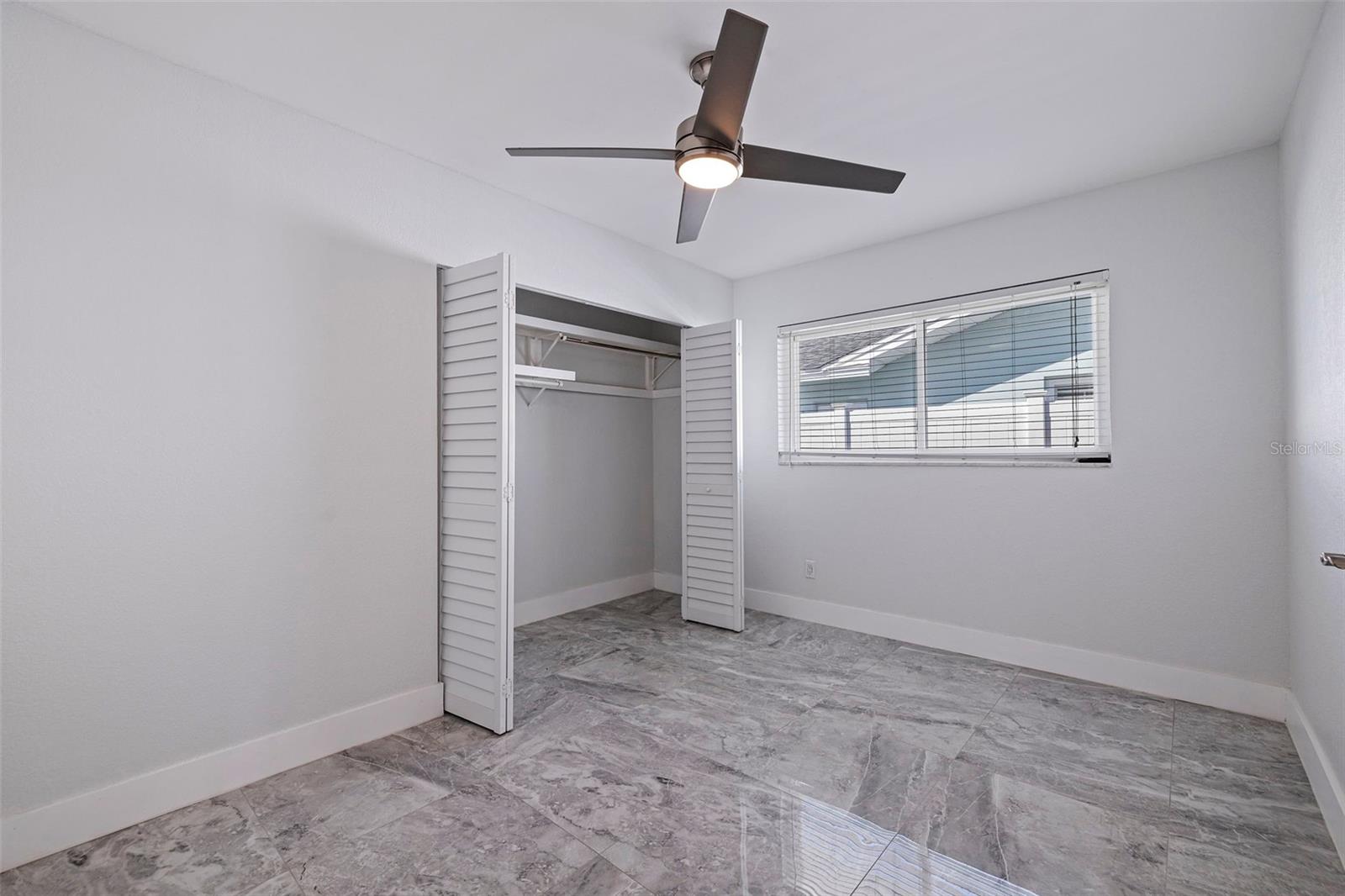 6025 VENETIAN BLVD NE