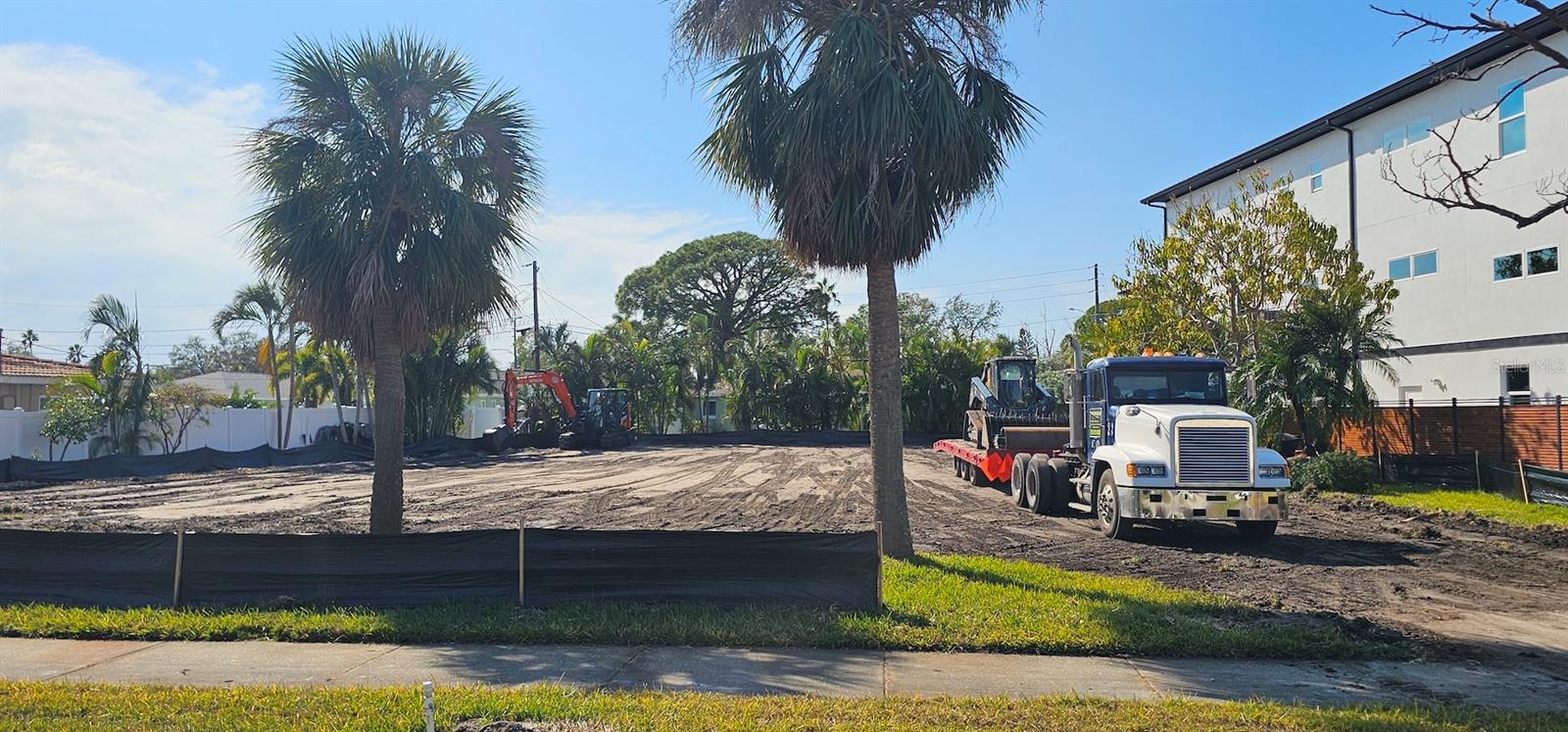 6046 BAYOU GRANDE BLVD NE