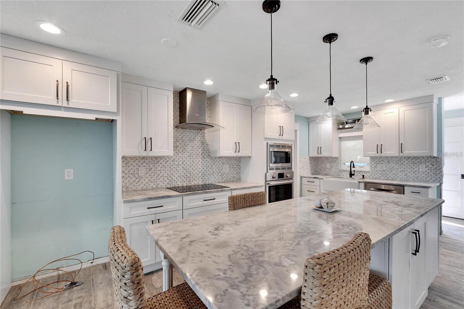 6323 BAYOU GRANDE BLVD NE