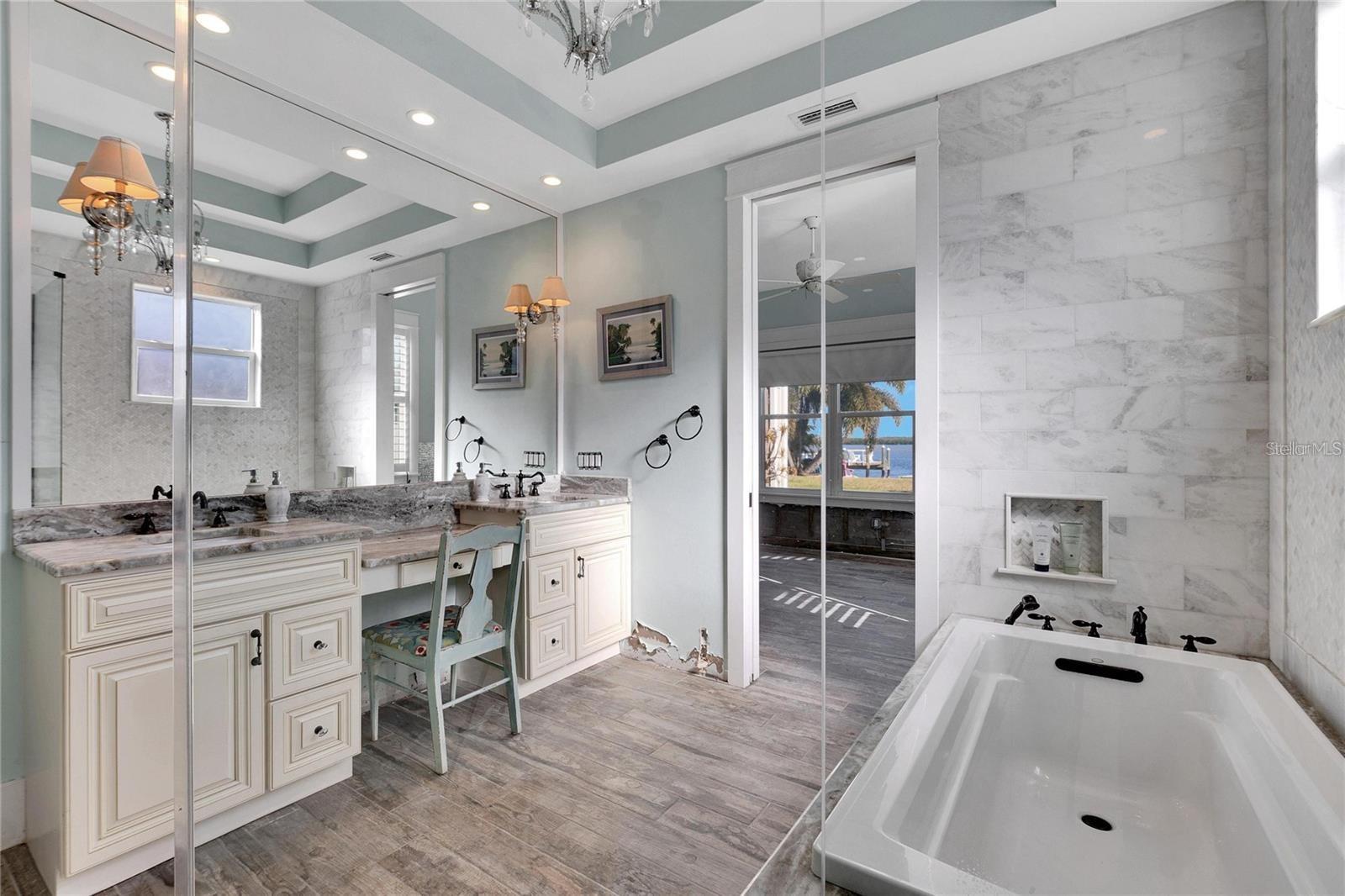 6323 BAYOU GRANDE BLVD NE