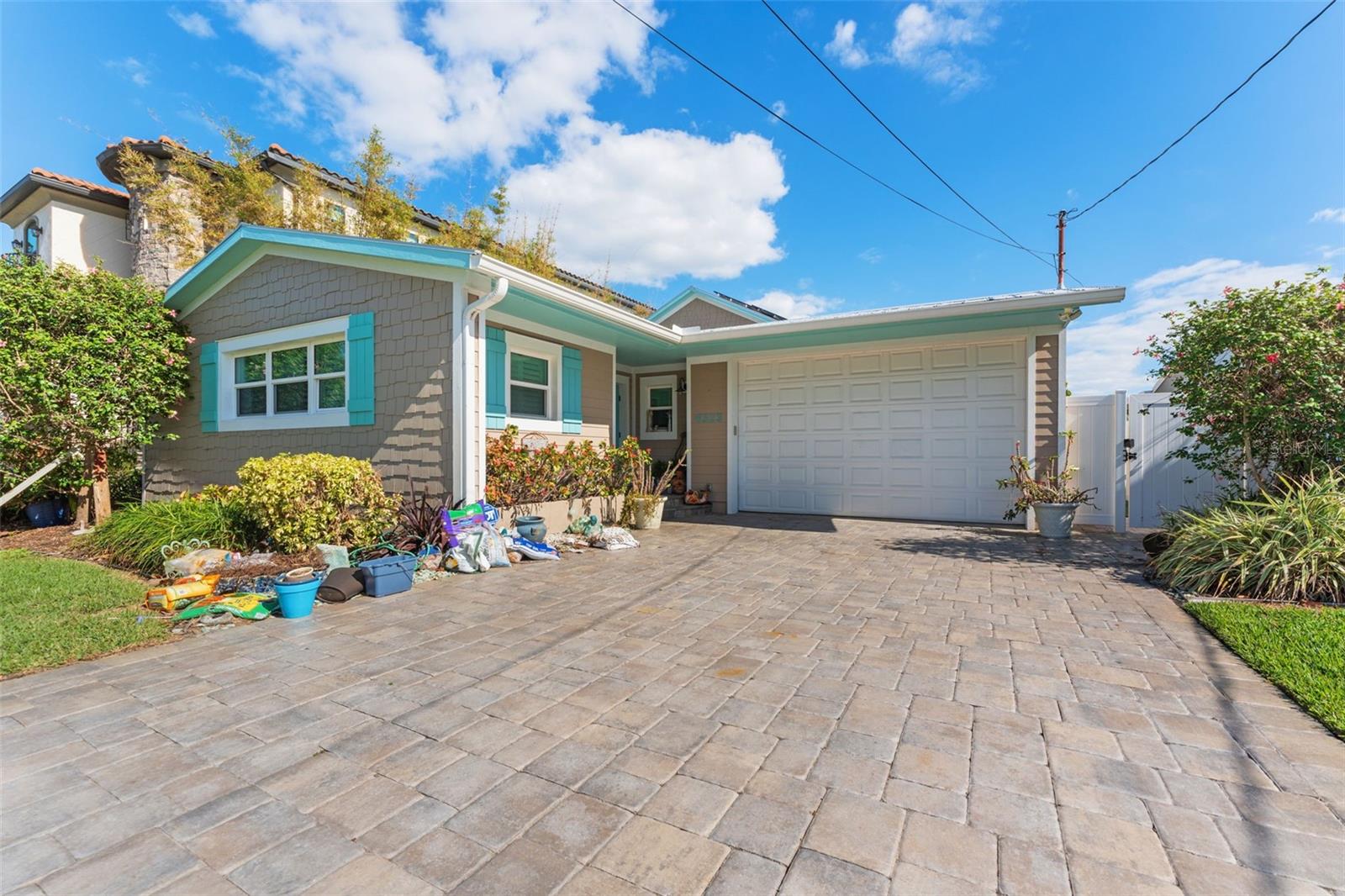 6323 BAYOU GRANDE BLVD NE