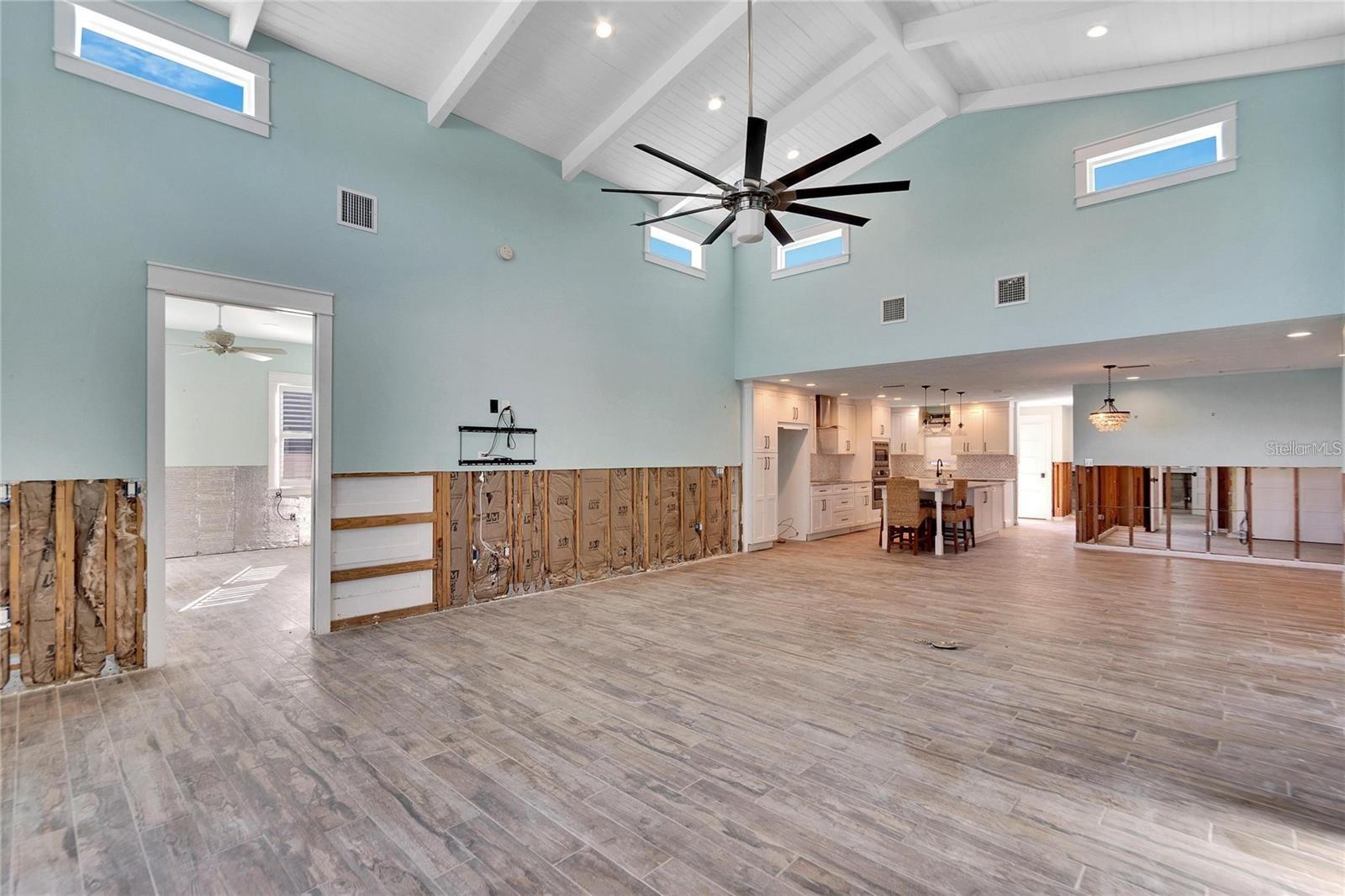 6323 BAYOU GRANDE BLVD NE