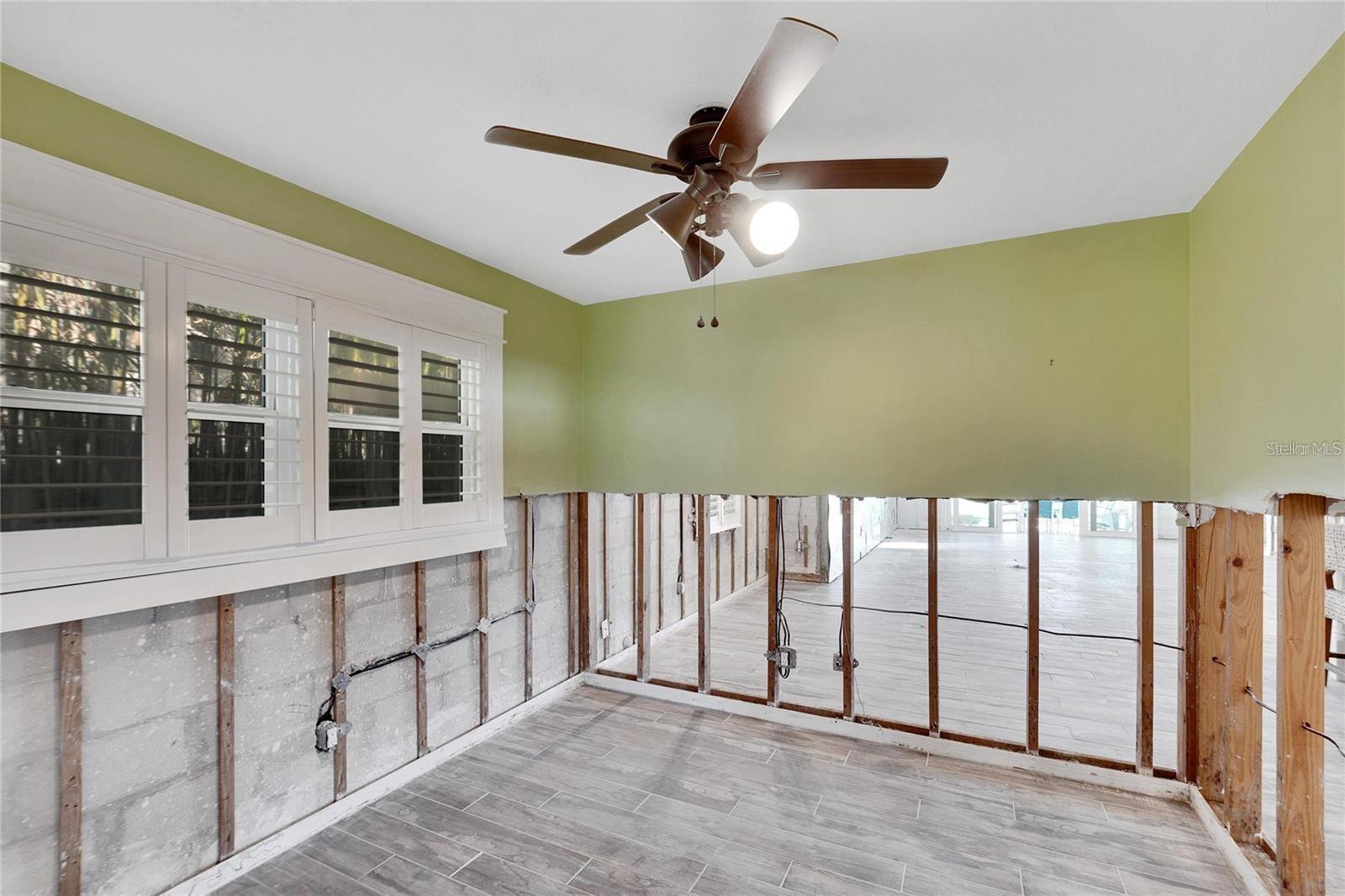 6323 BAYOU GRANDE BLVD NE