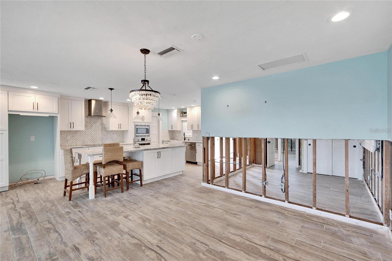 6323 BAYOU GRANDE BLVD NE