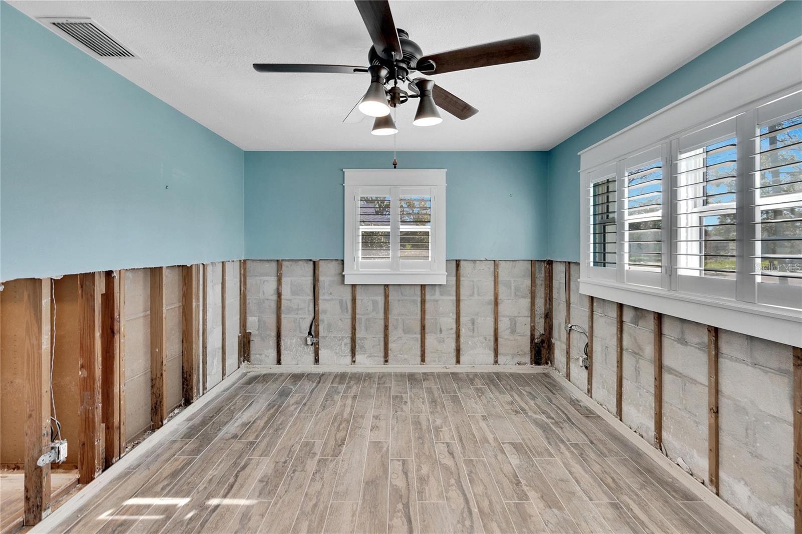 6323 BAYOU GRANDE BLVD NE