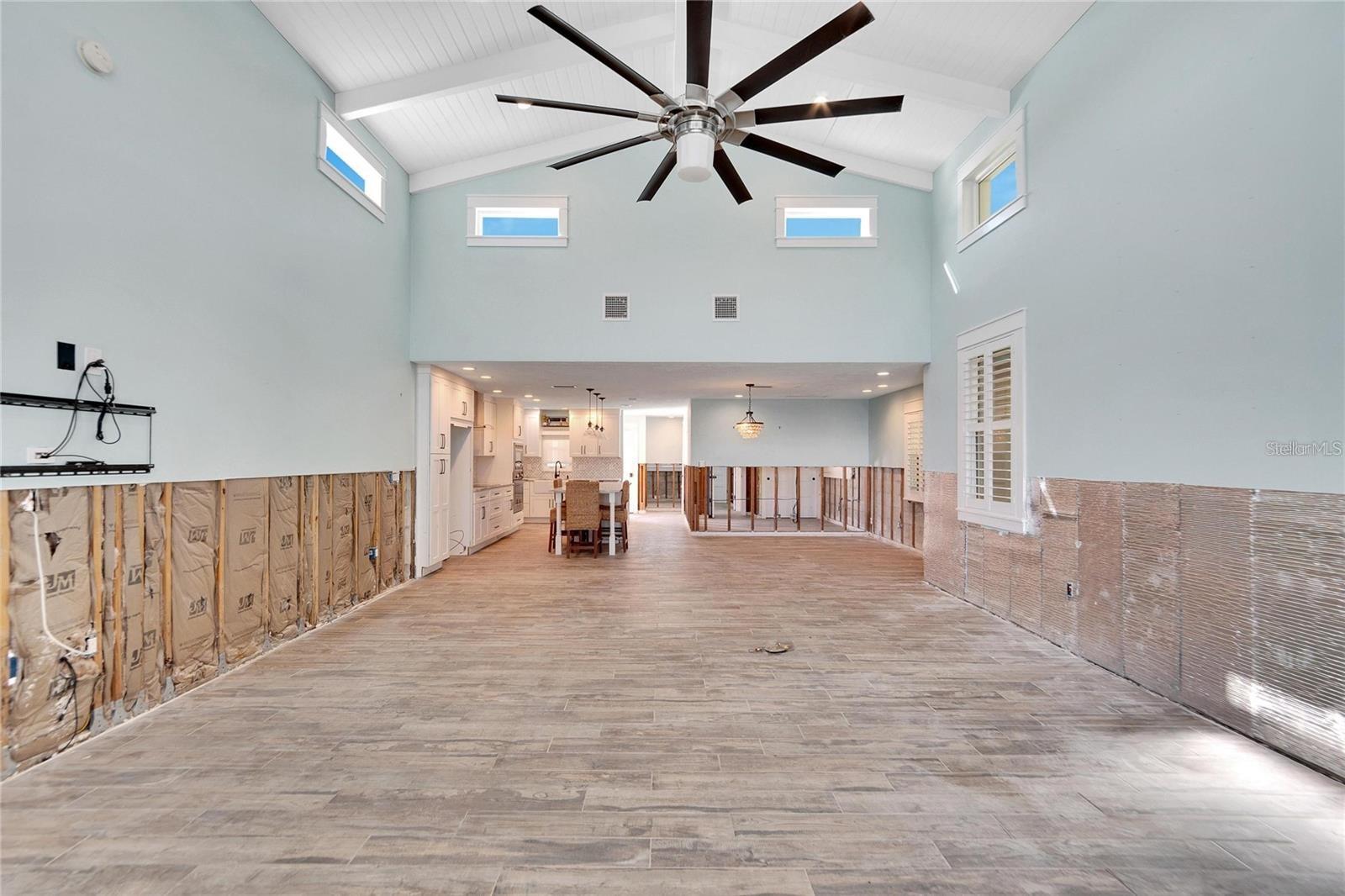 6323 BAYOU GRANDE BLVD NE