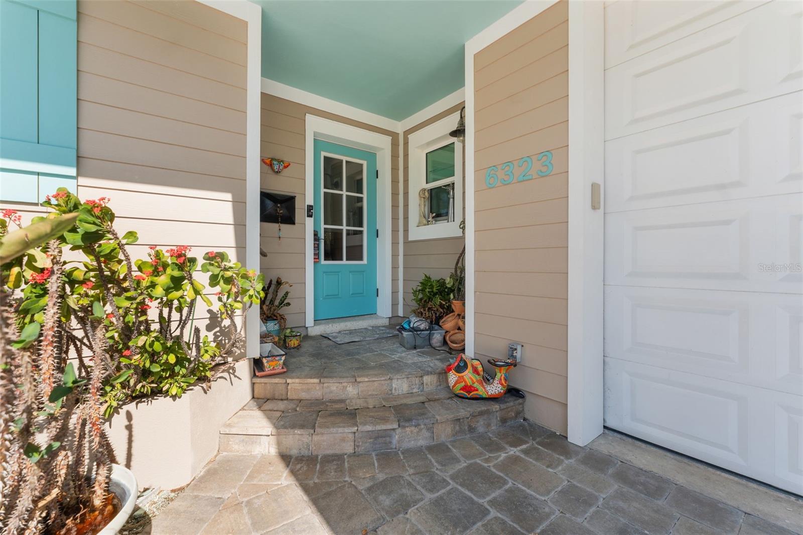 6323 BAYOU GRANDE BLVD NE