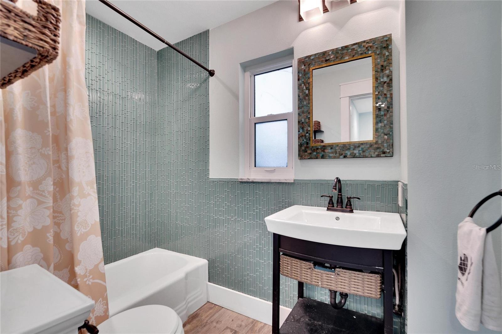 6323 BAYOU GRANDE BLVD NE