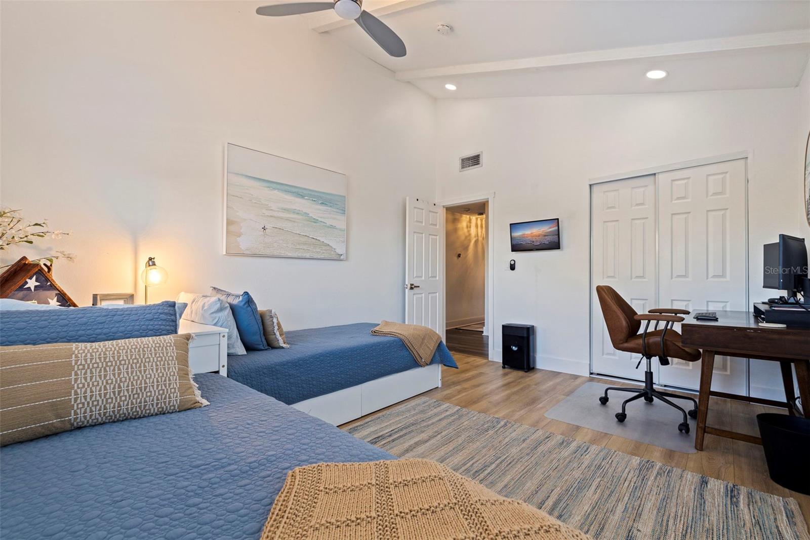 4919 CHANCELLOR ST NE