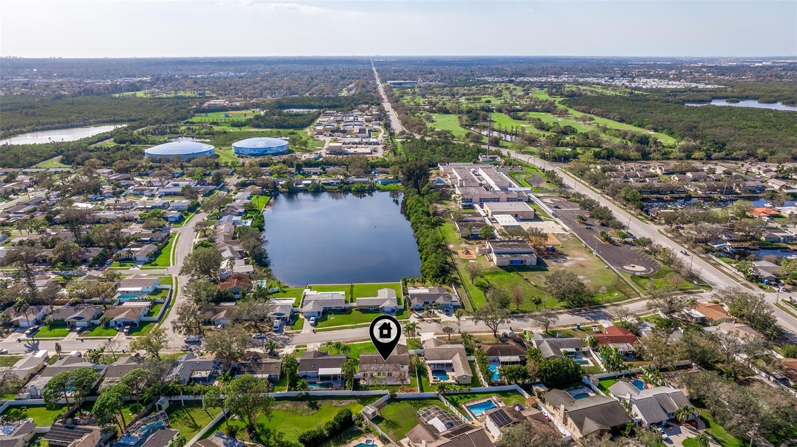 6101 TANGLEWOOD DR NE