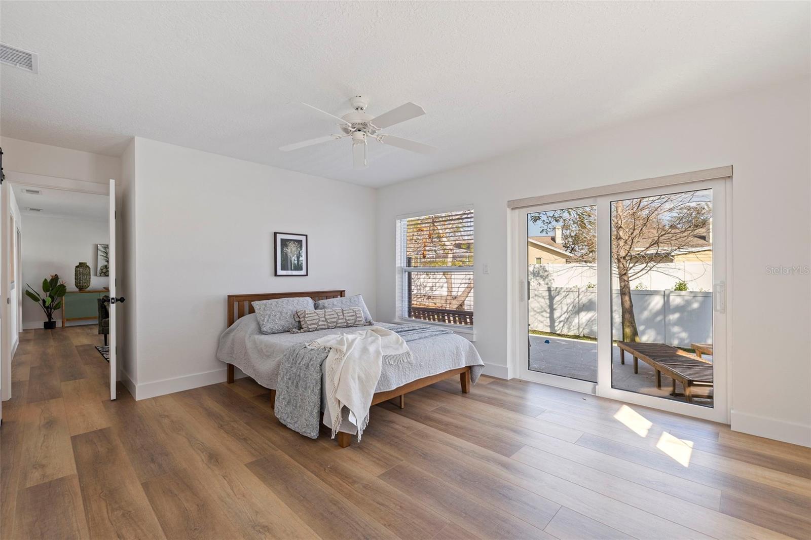 6101 TANGLEWOOD DR NE