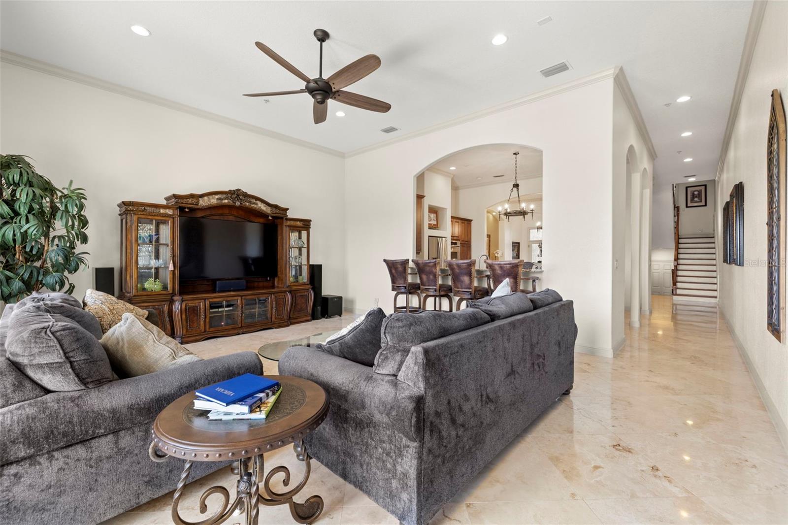 1076 PASEO DEL RIO NE