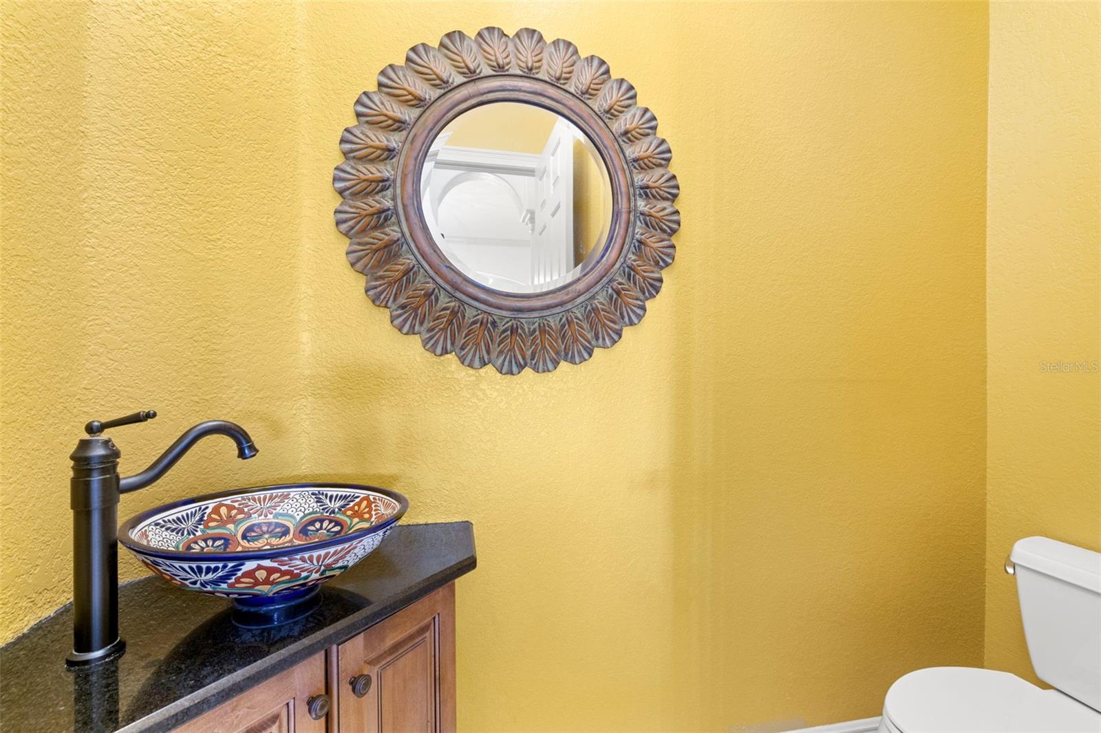 1076 PASEO DEL RIO NE