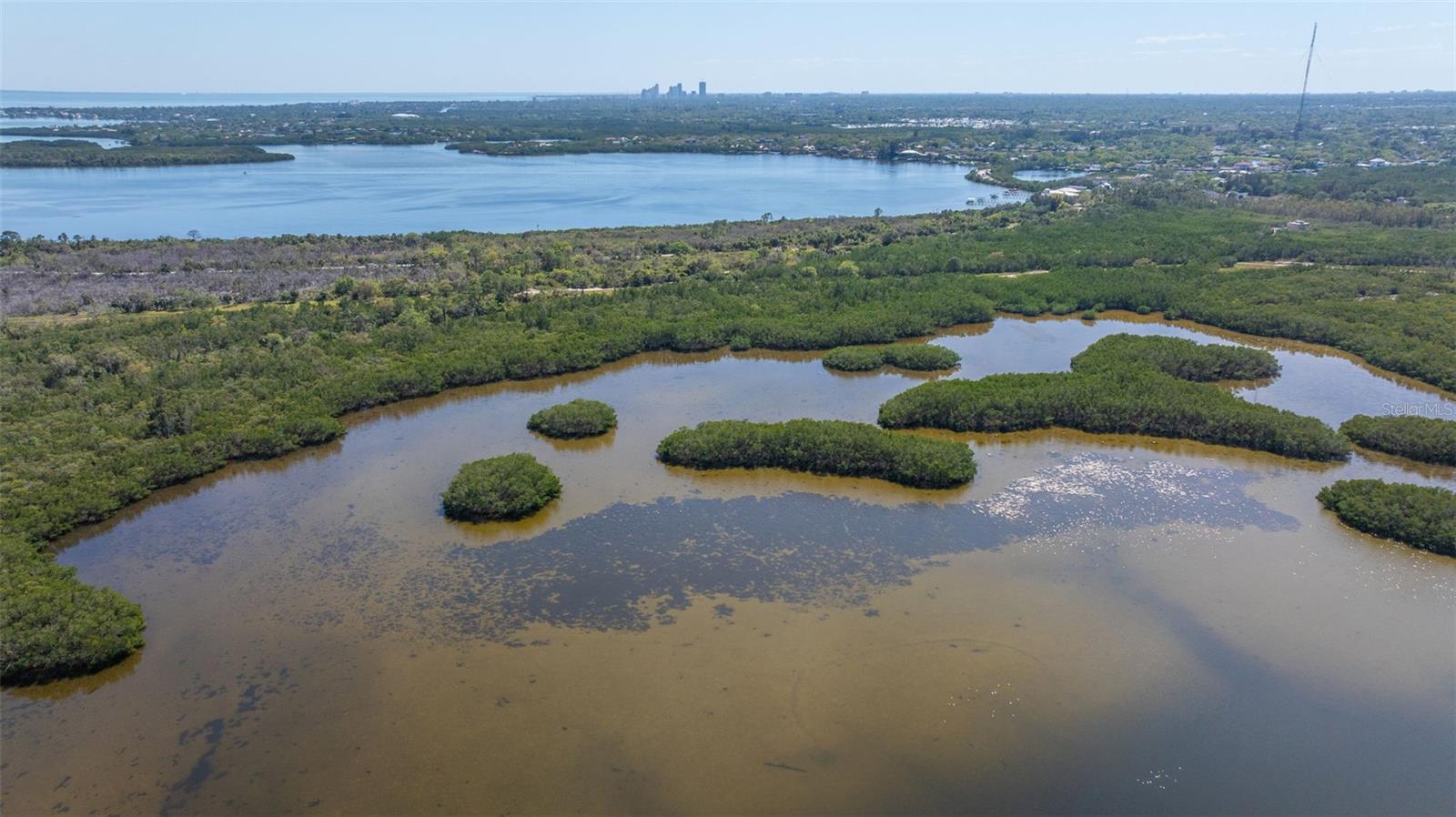 1076 PASEO DEL RIO NE