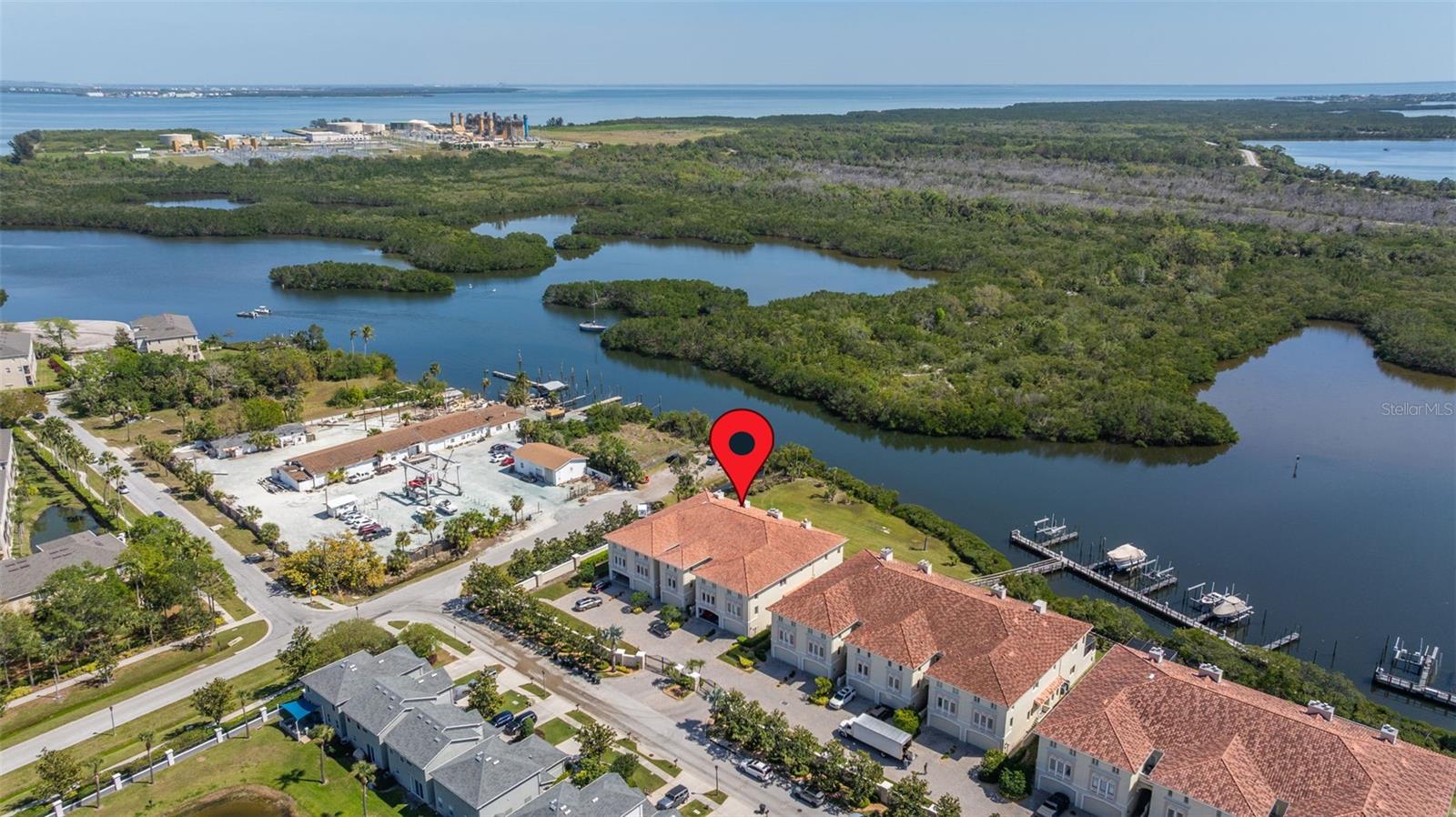 1076 PASEO DEL RIO NE