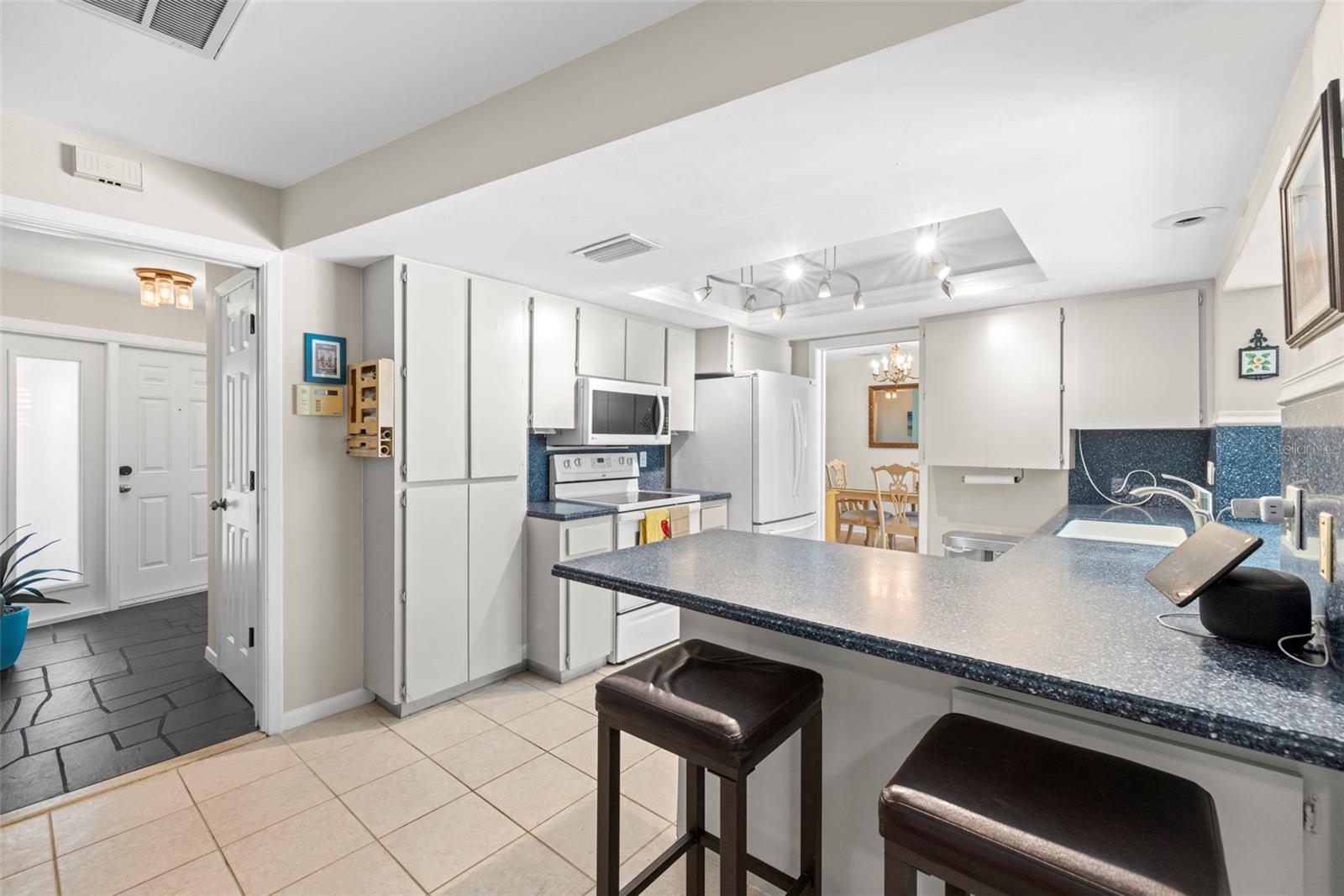 1508 EDEN ISLE BLVD NE