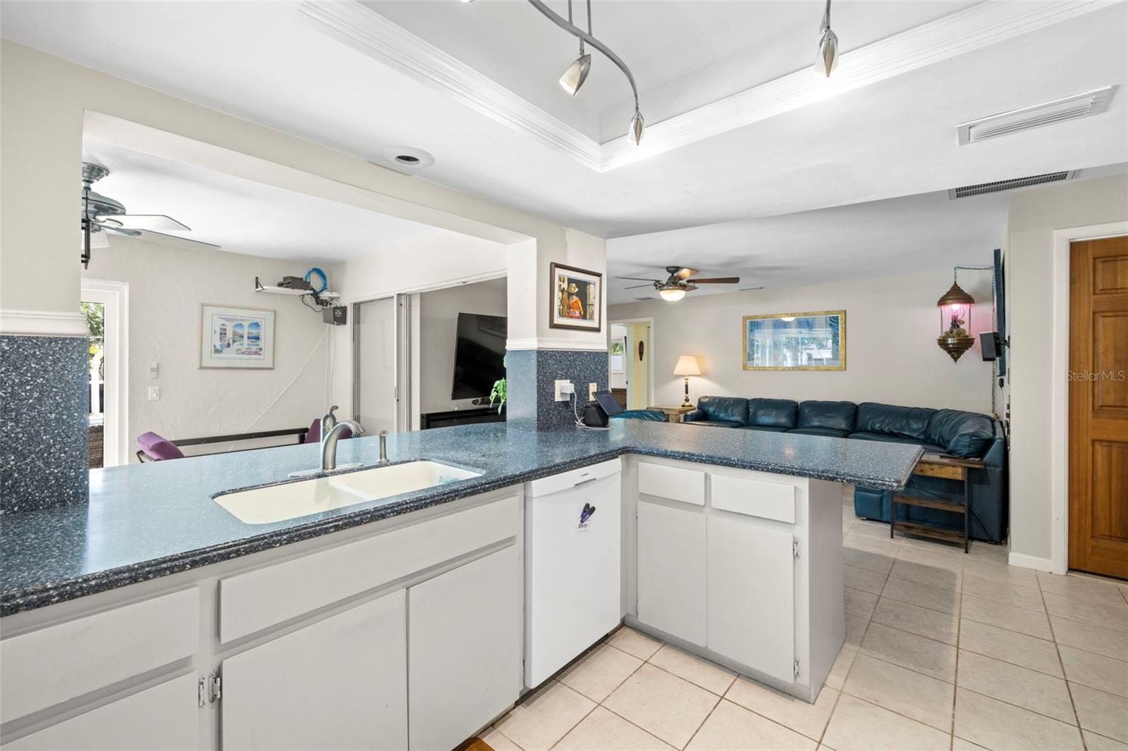 1508 EDEN ISLE BLVD NE