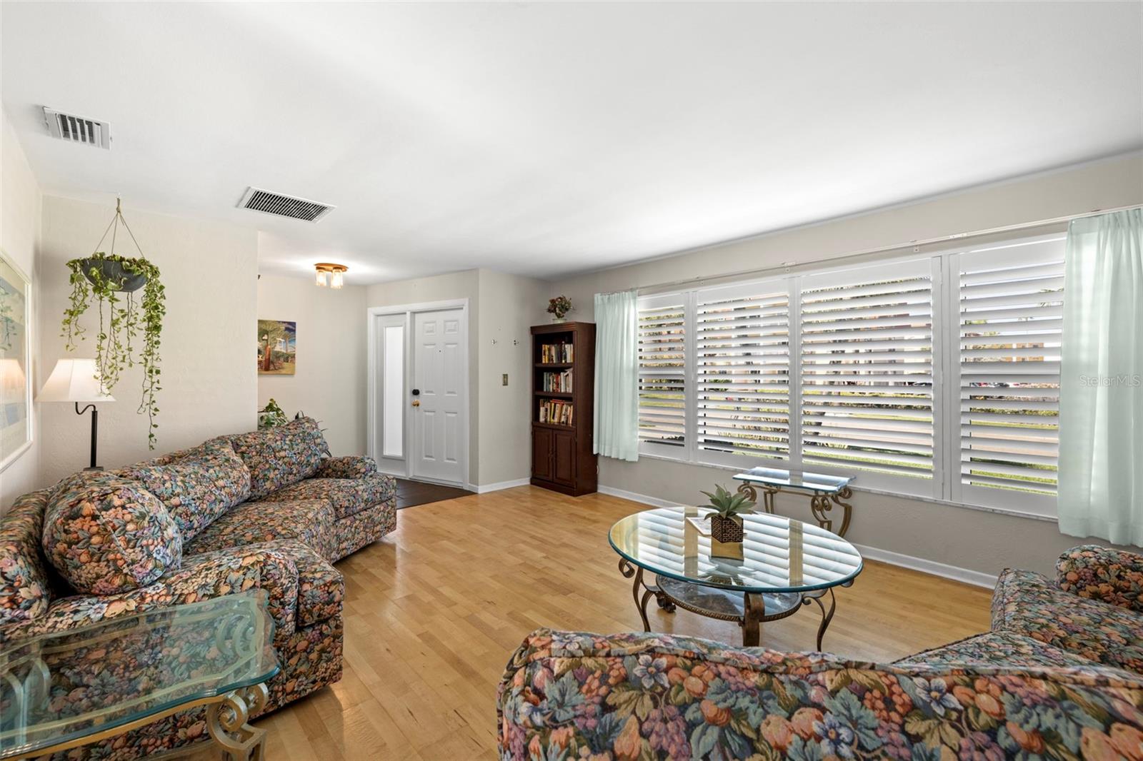 1508 EDEN ISLE BLVD NE