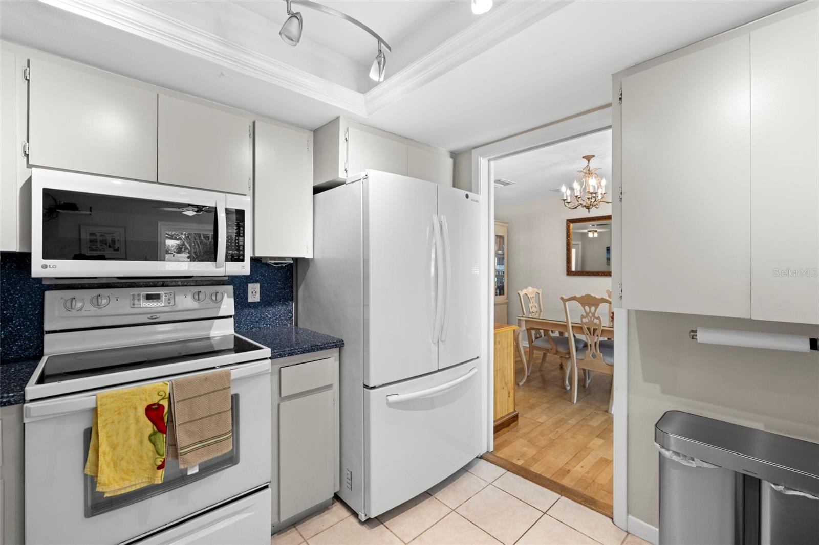 1508 EDEN ISLE BLVD NE