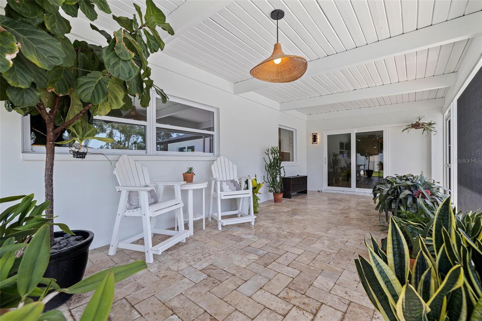 5164 VENETIAN BLVD NE