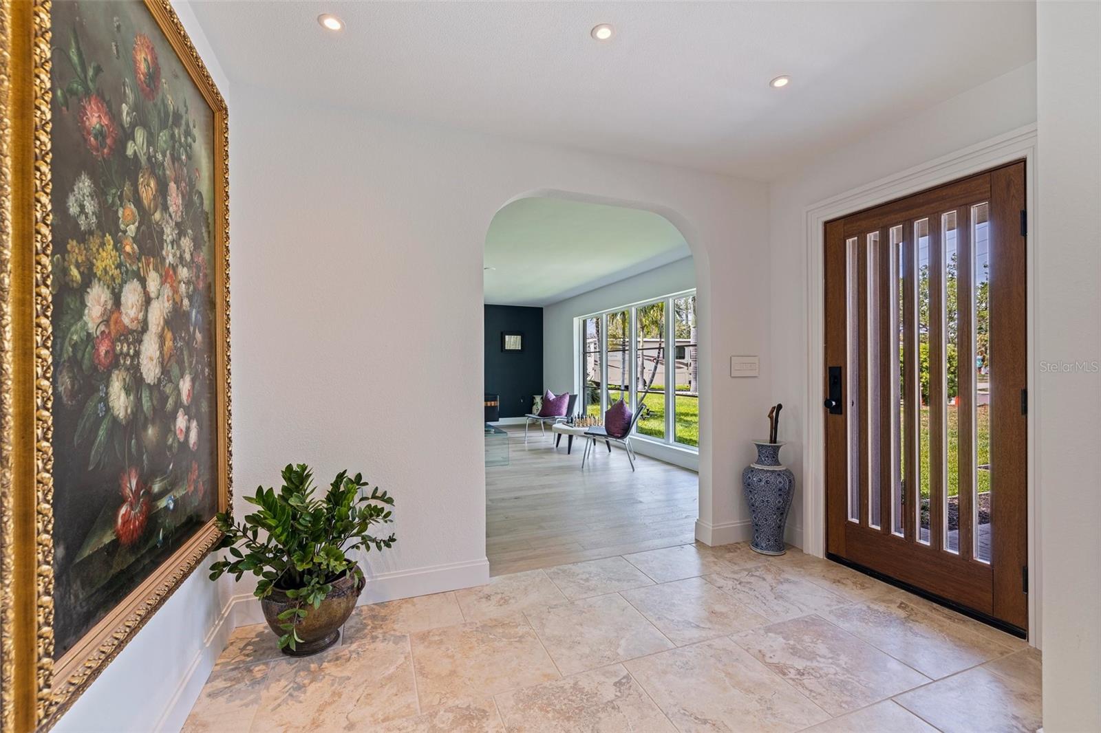 5164 VENETIAN BLVD NE