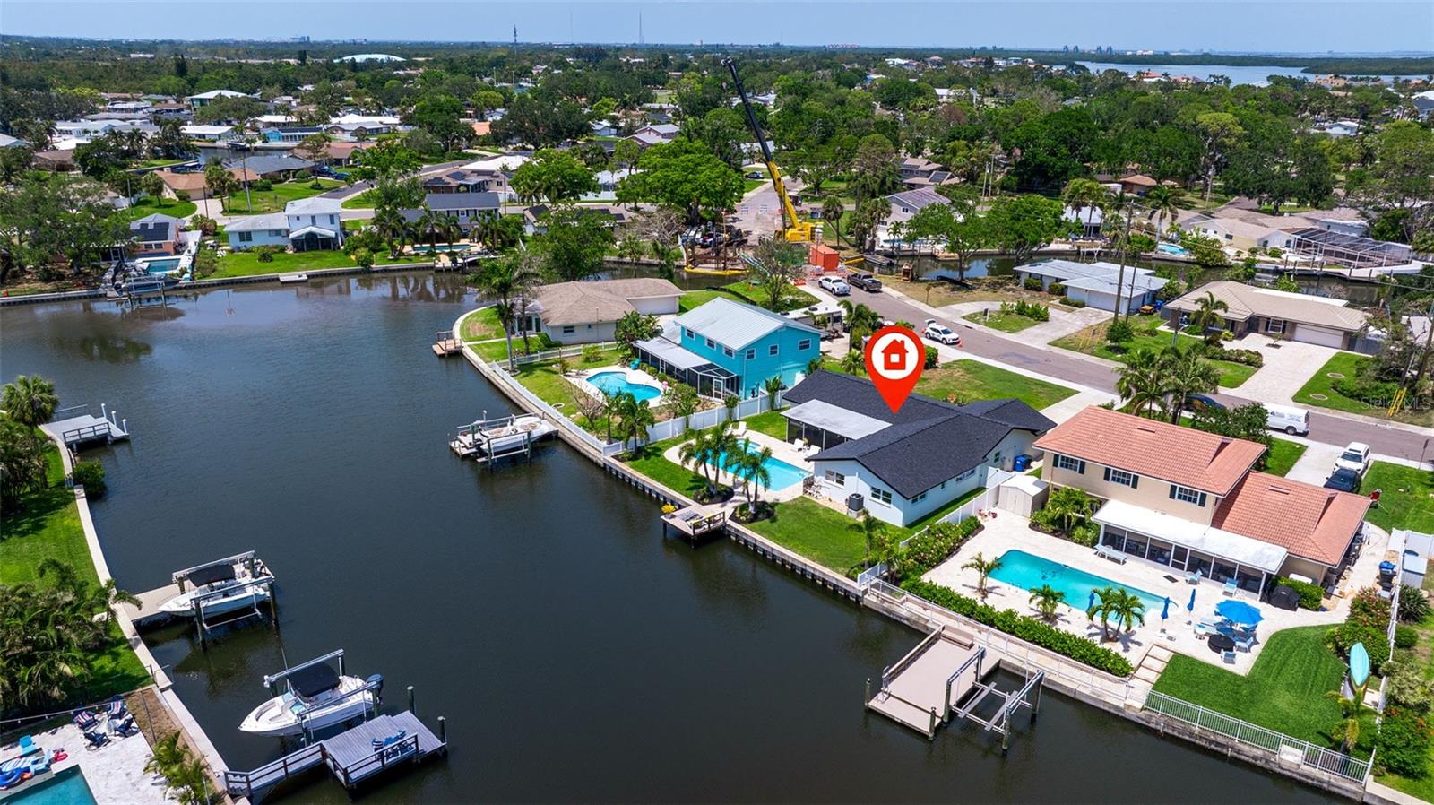 5164 VENETIAN BLVD NE