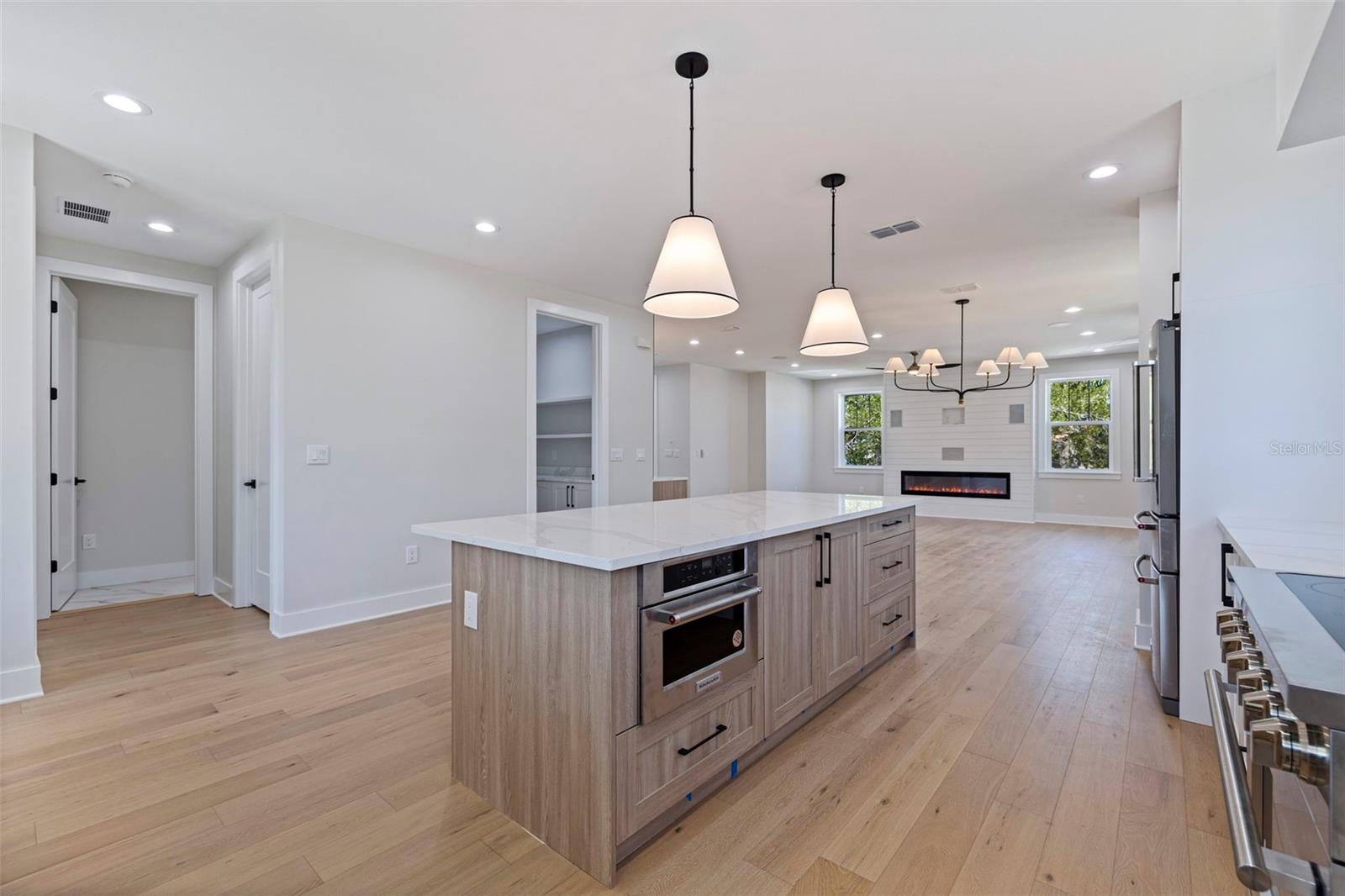 1811 BAYOU GRANDE BLVD NE