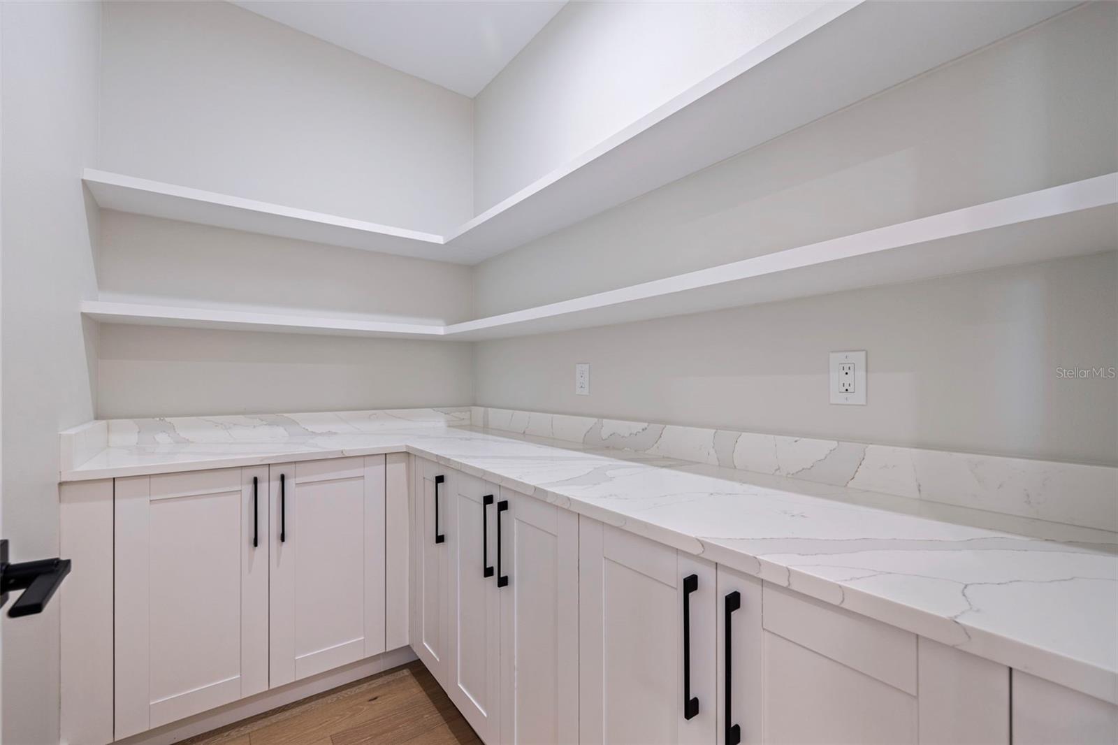 1811 BAYOU GRANDE BLVD NE