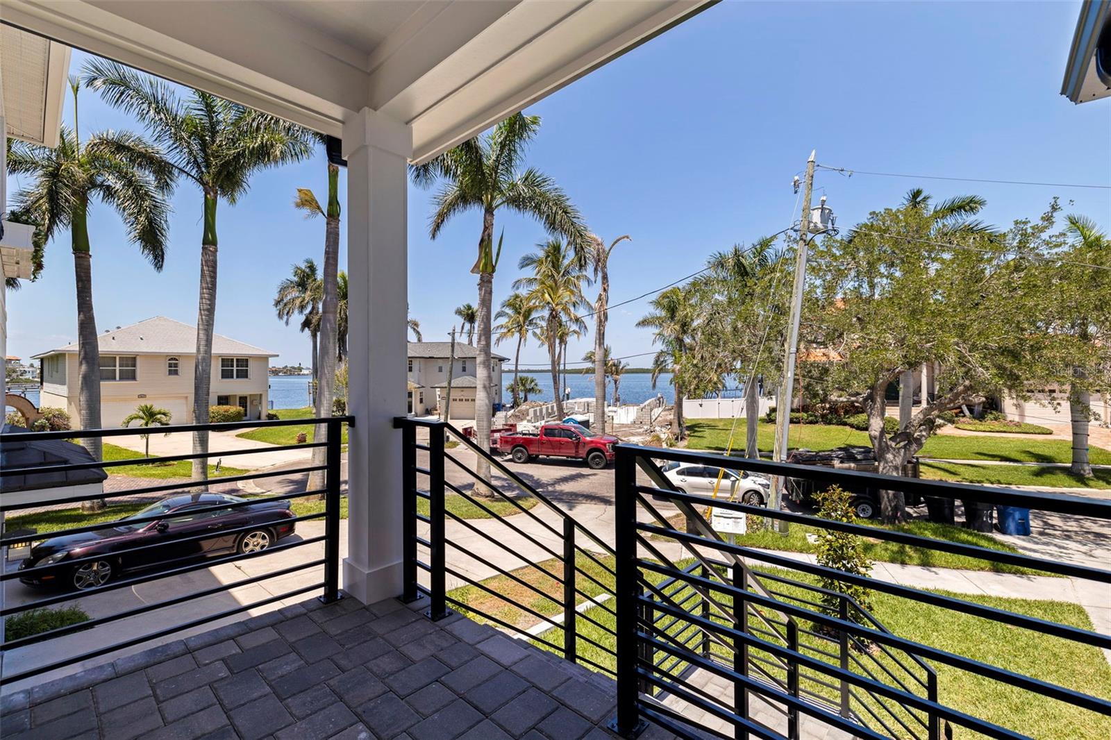 1811 BAYOU GRANDE BLVD NE