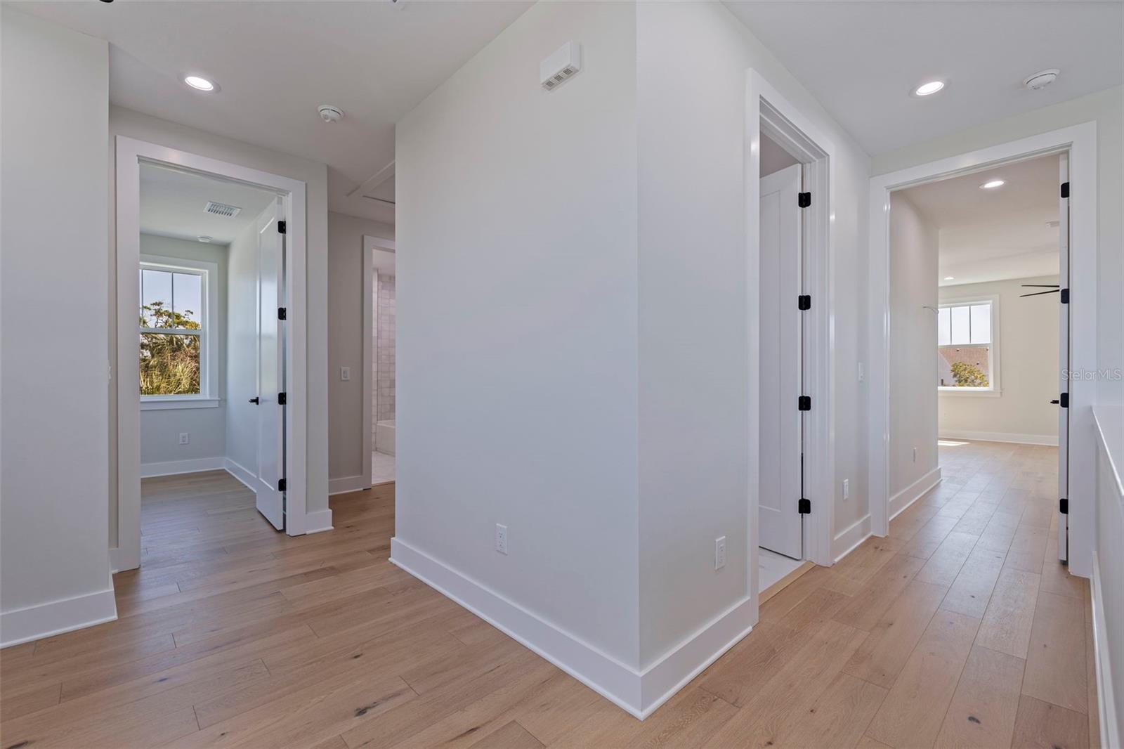 1811 BAYOU GRANDE BLVD NE