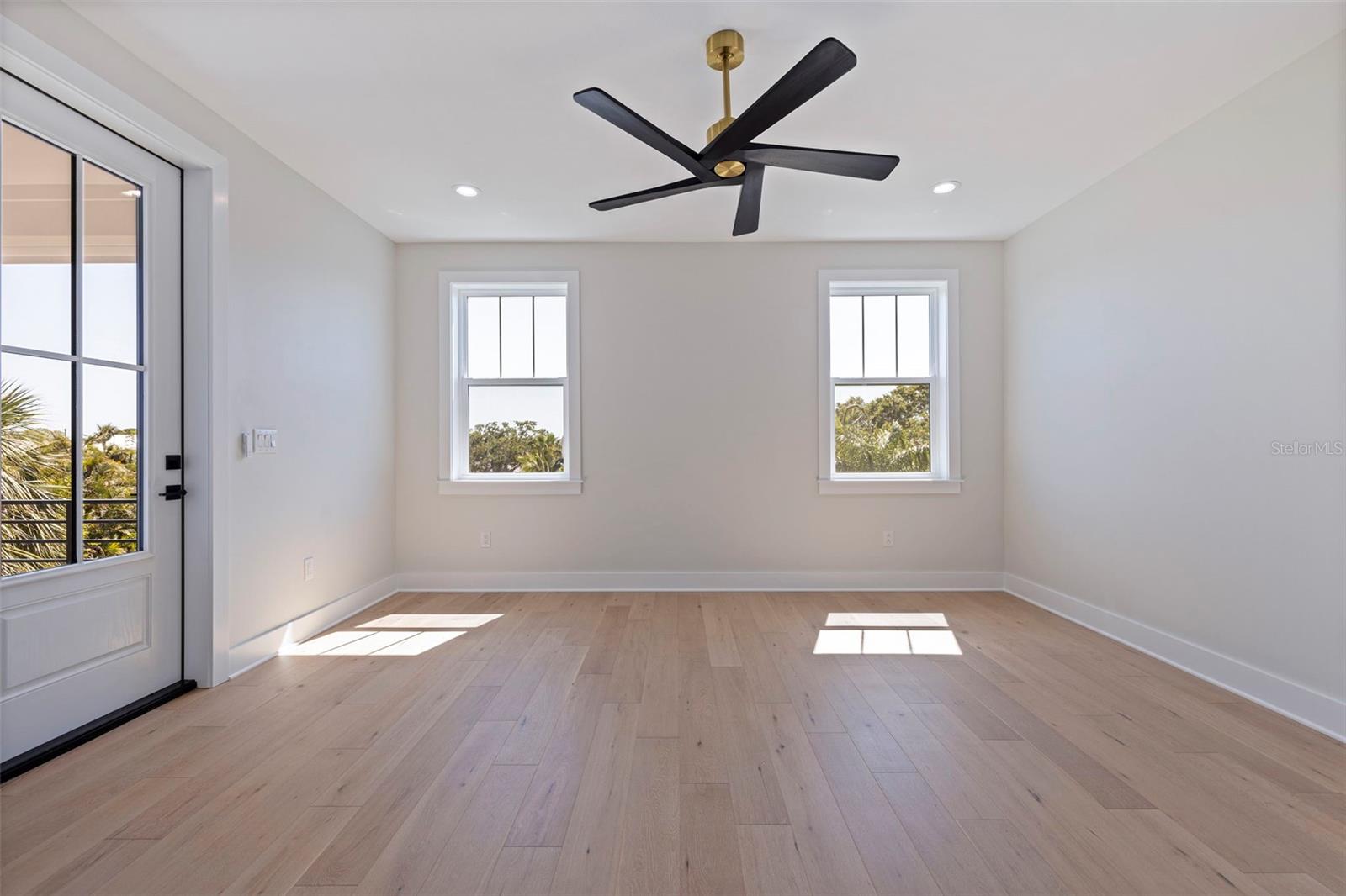 1811 BAYOU GRANDE BLVD NE