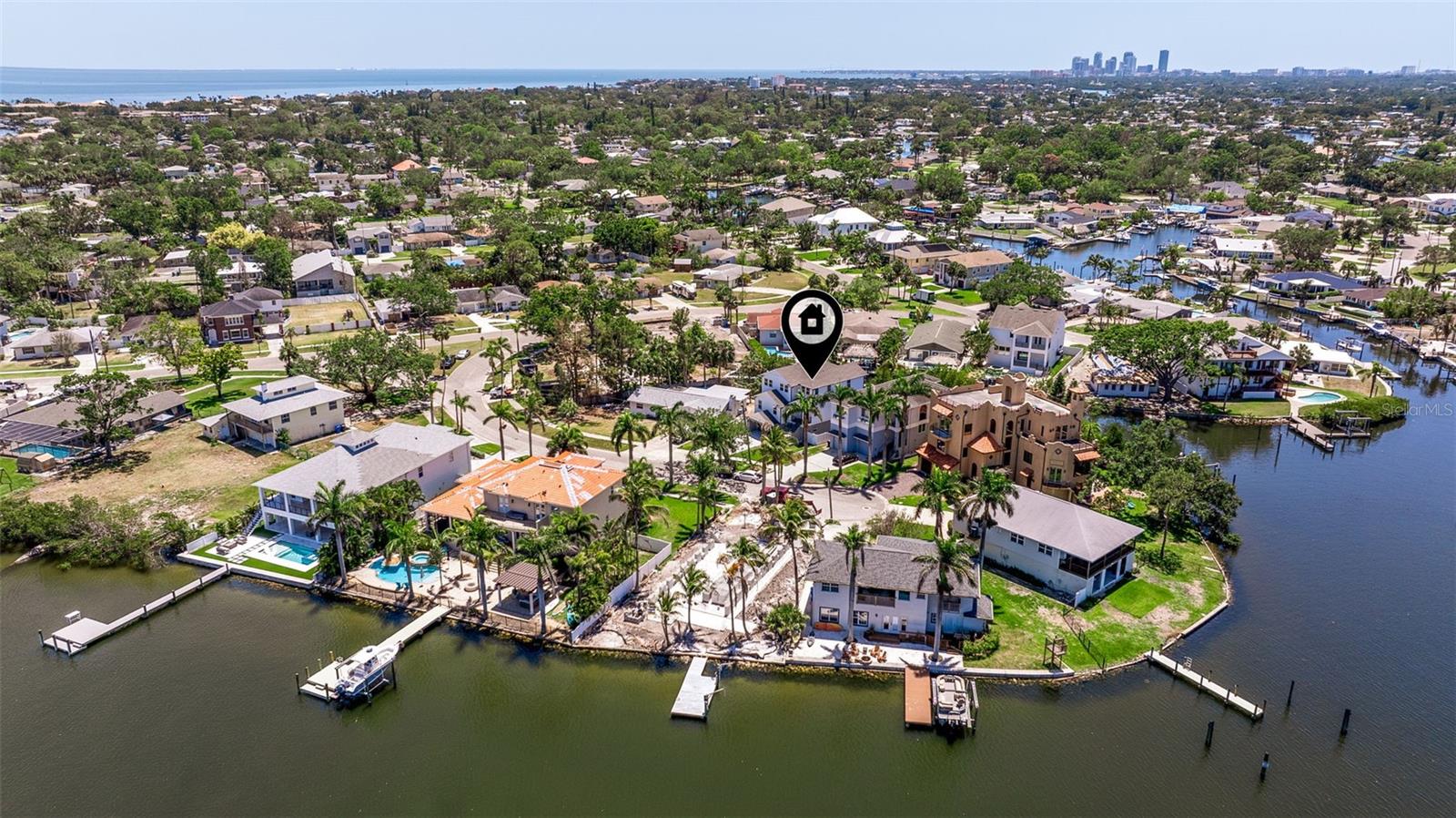 1811 BAYOU GRANDE BLVD NE