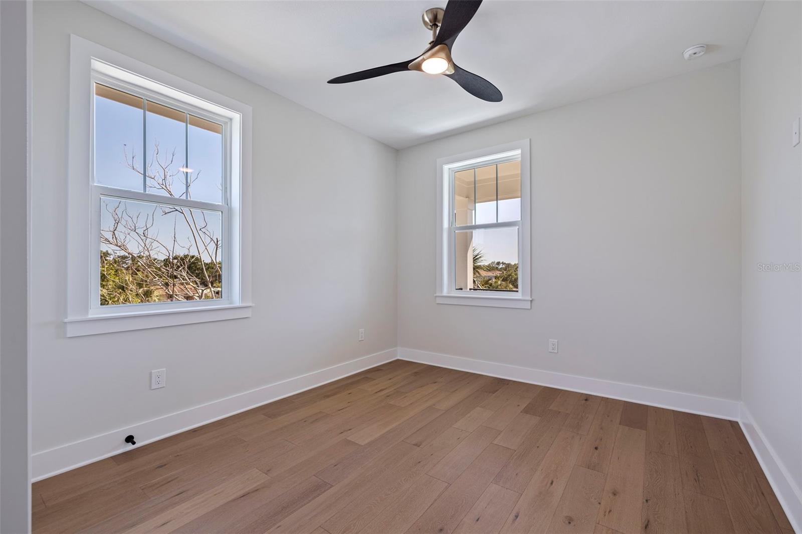 1811 BAYOU GRANDE BLVD NE