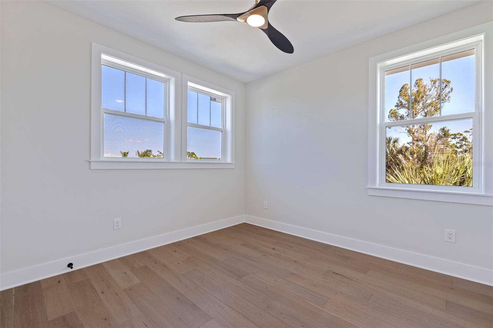 1811 BAYOU GRANDE BLVD NE