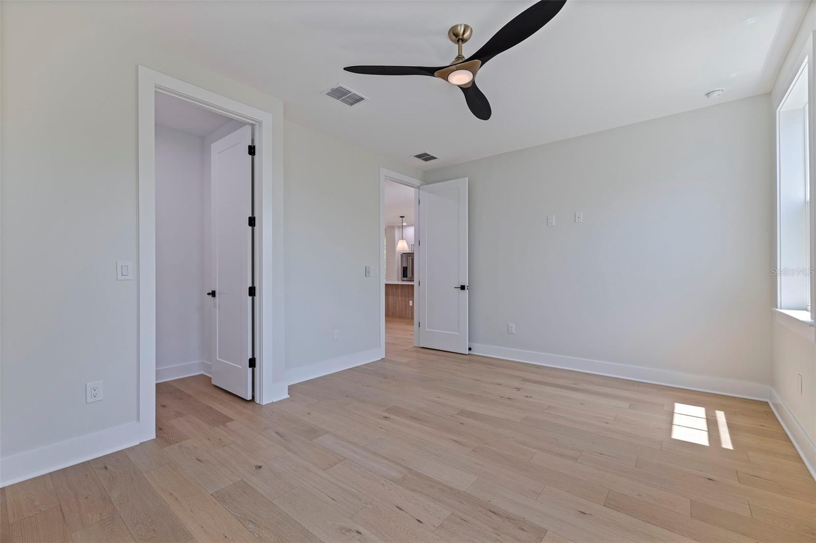 1811 BAYOU GRANDE BLVD NE