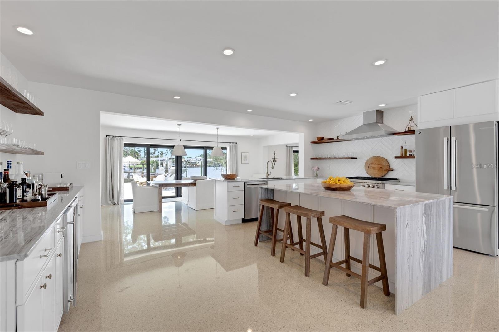 2084 MASSACHUSETTS AVE NE