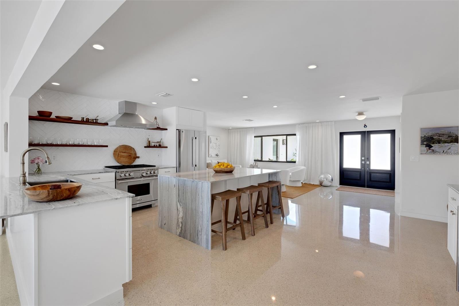 2084 MASSACHUSETTS AVE NE