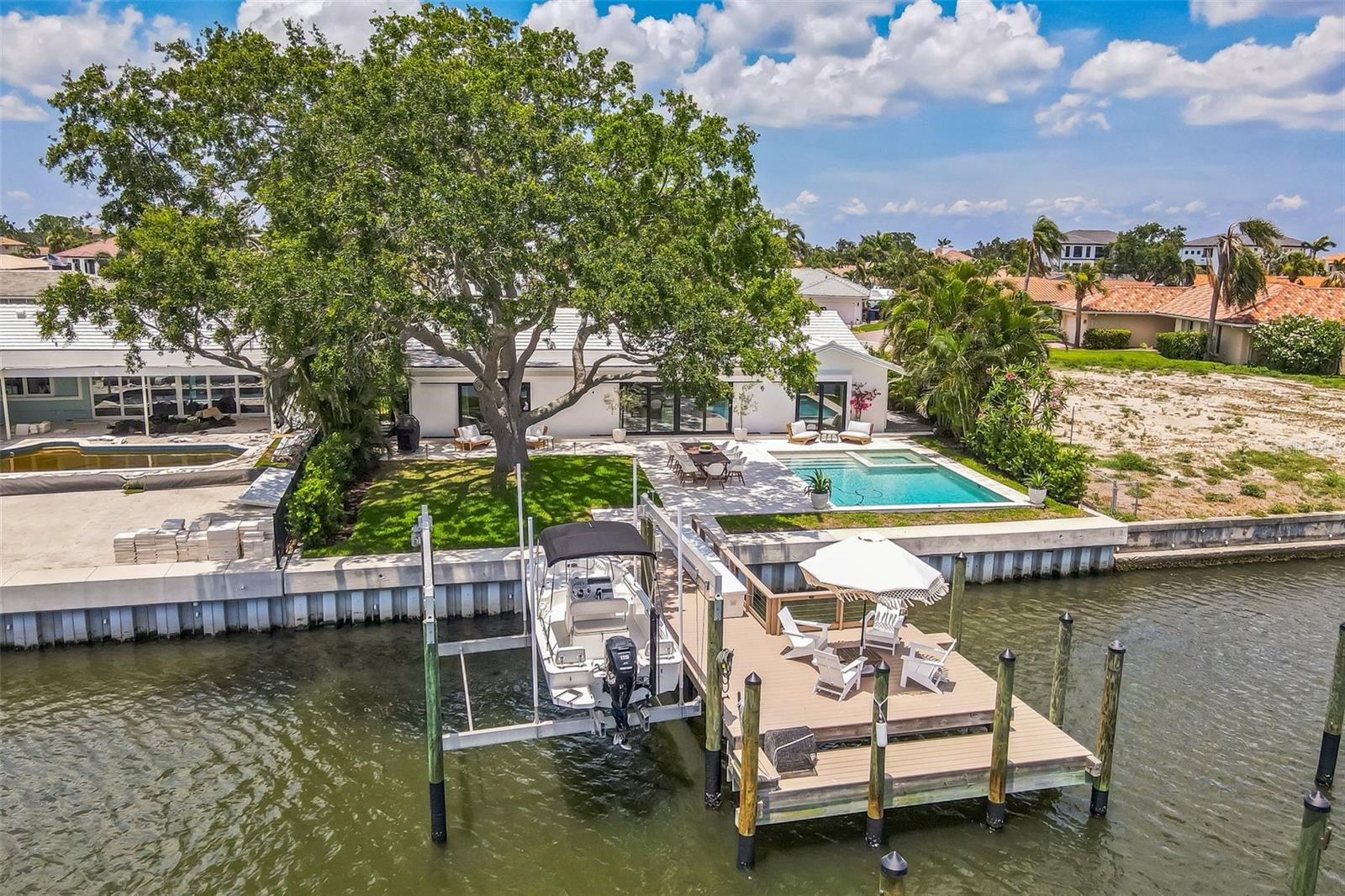 2084 MASSACHUSETTS AVE NE