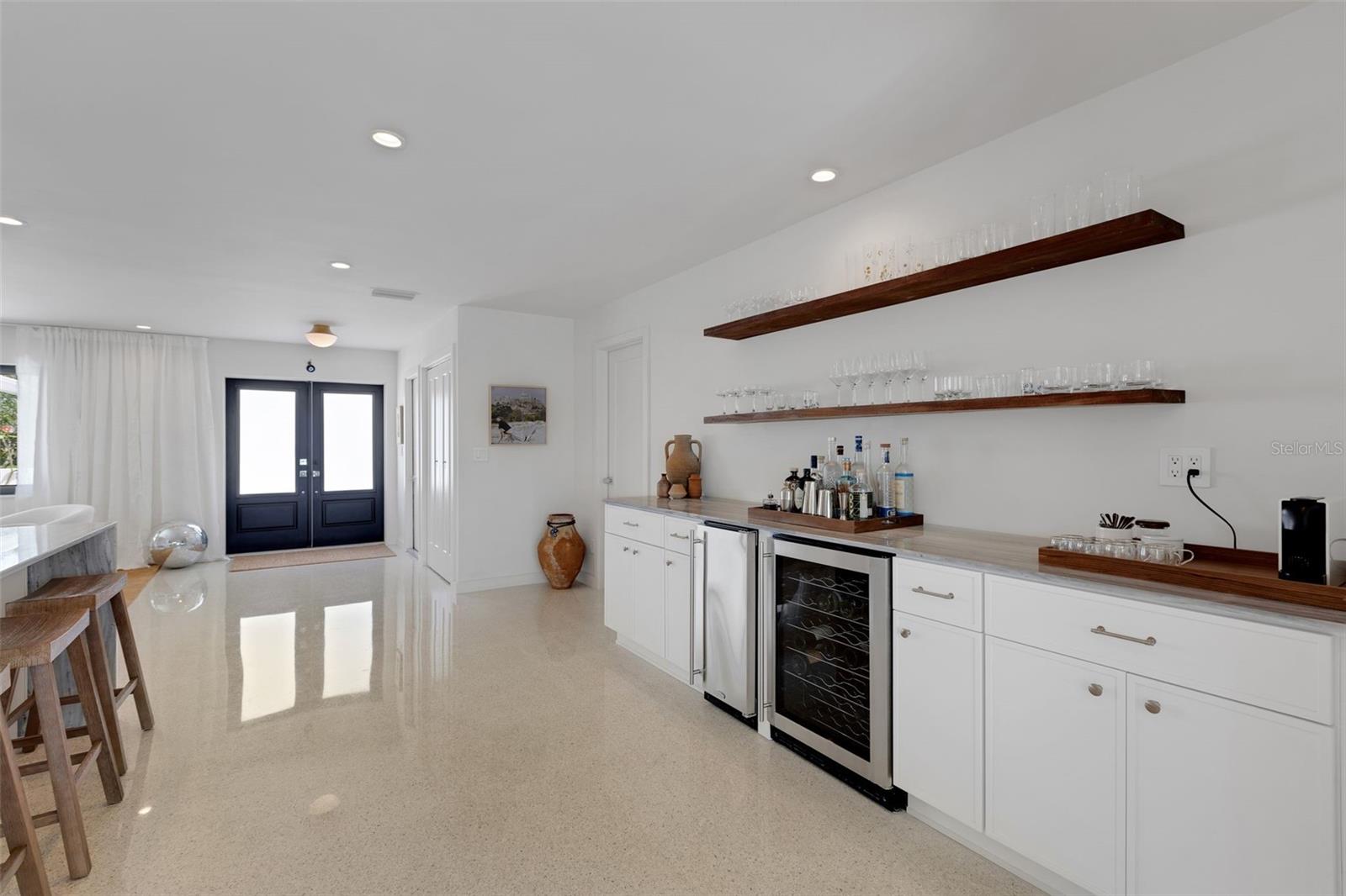 2084 MASSACHUSETTS AVE NE