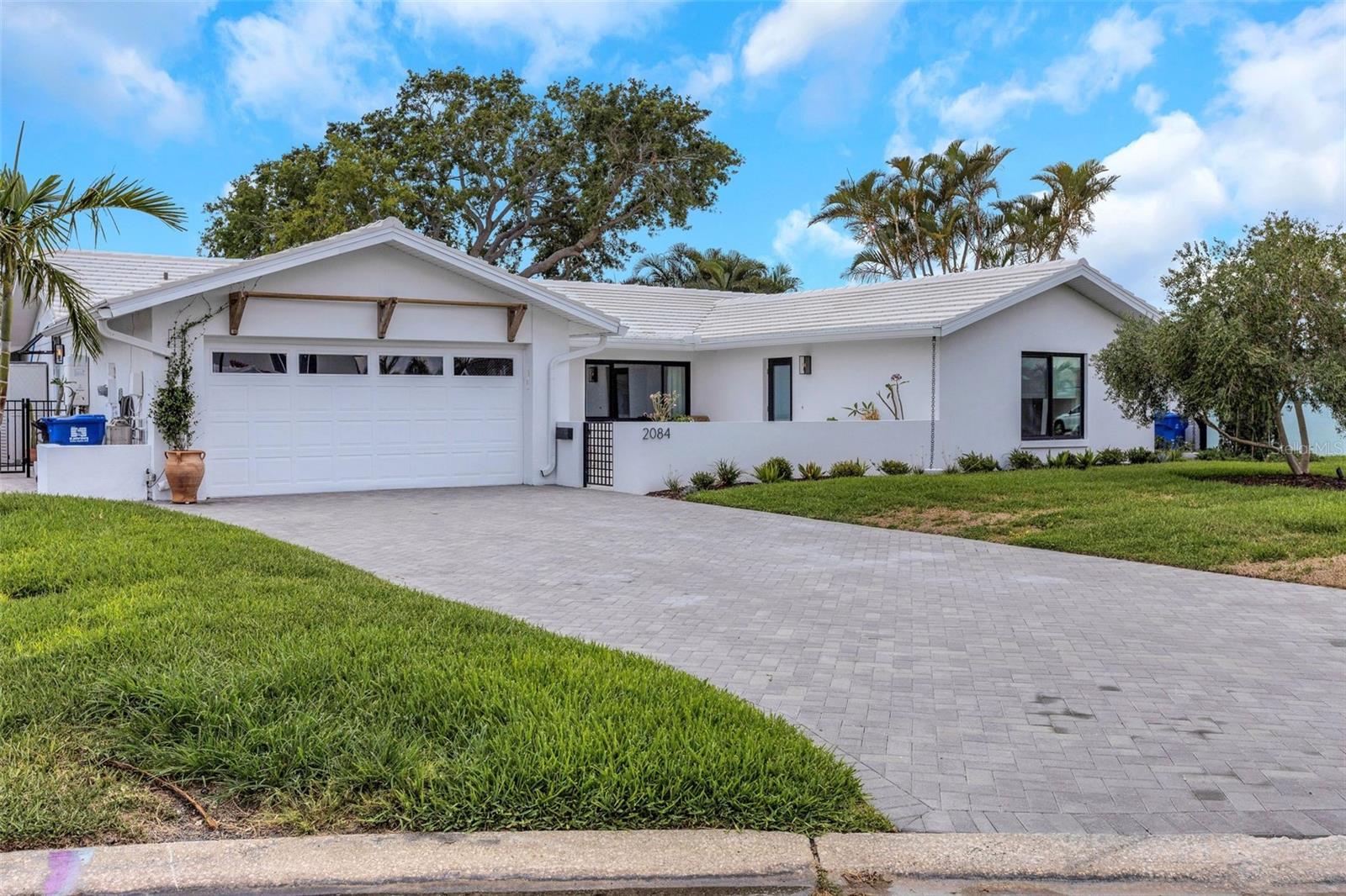 2084 MASSACHUSETTS AVE NE