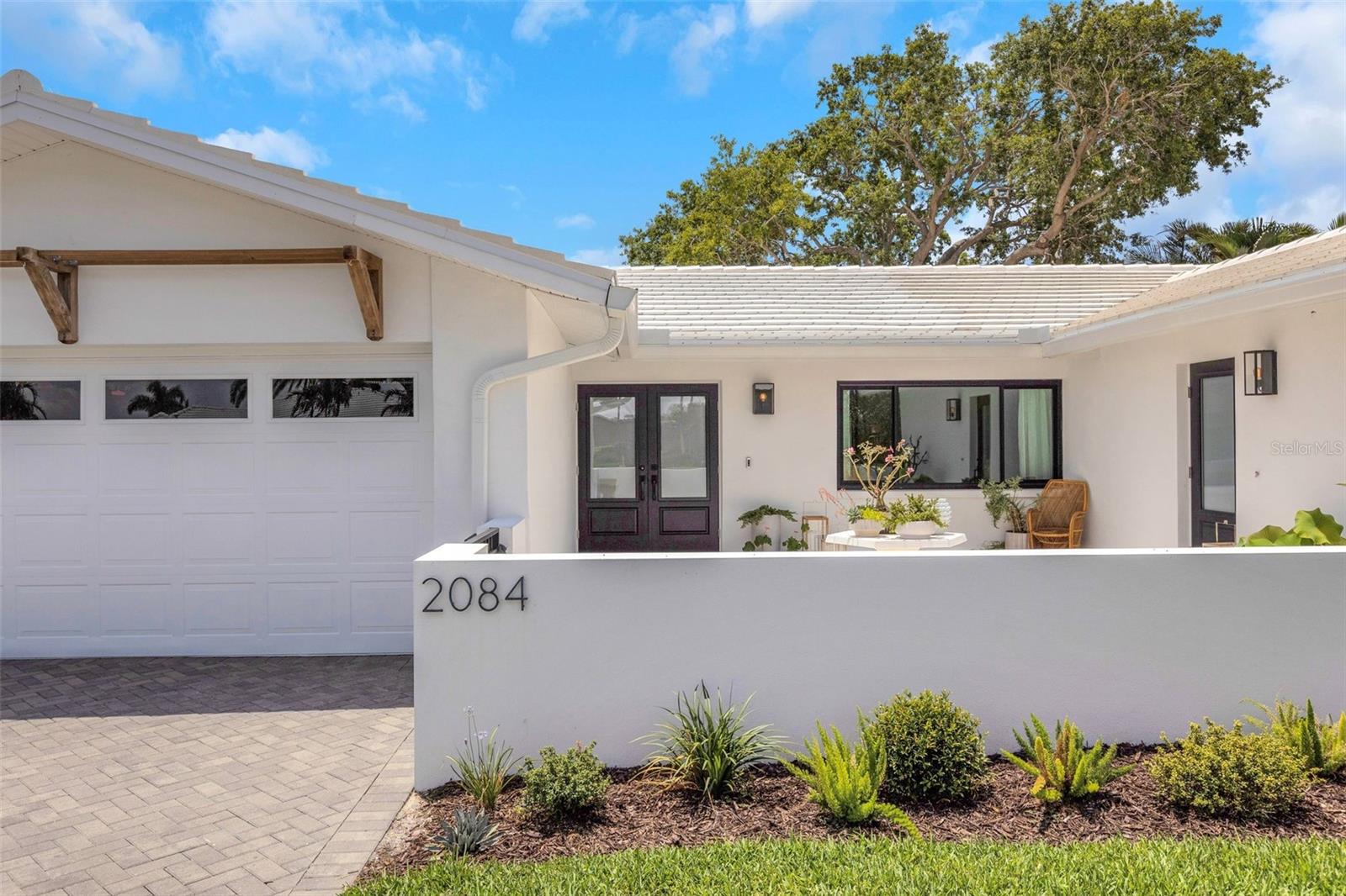 2084 MASSACHUSETTS AVE NE