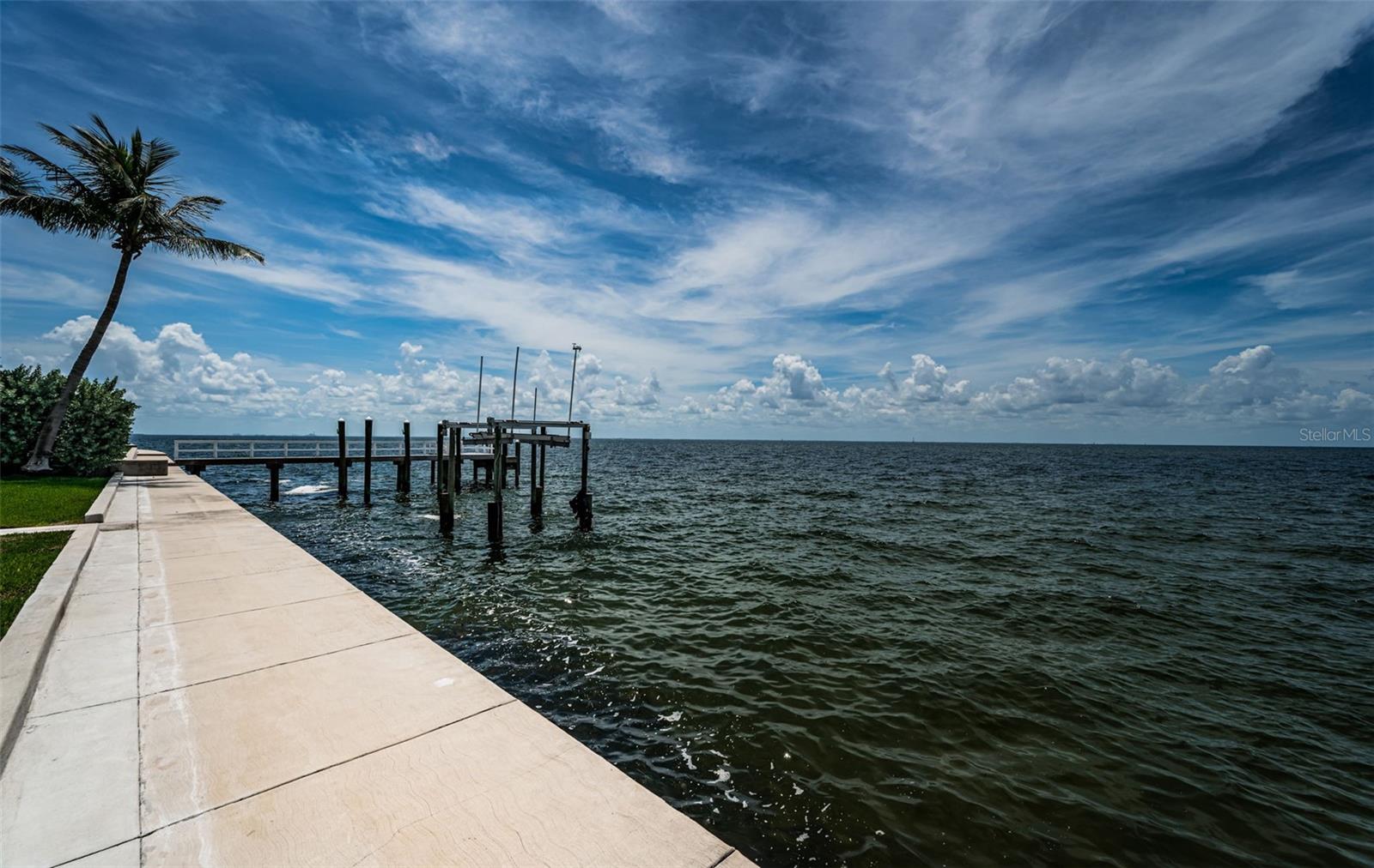 1988 CAROLINA CIR NE