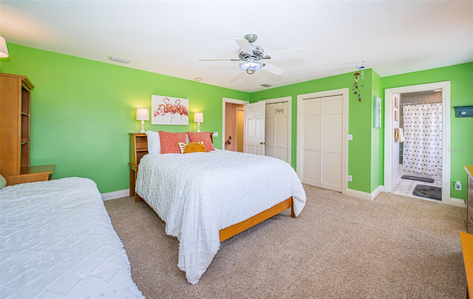 1988 CAROLINA CIR NE