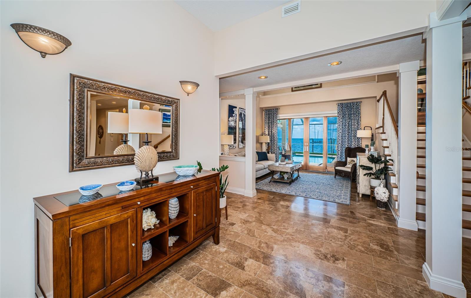 1988 CAROLINA CIR NE